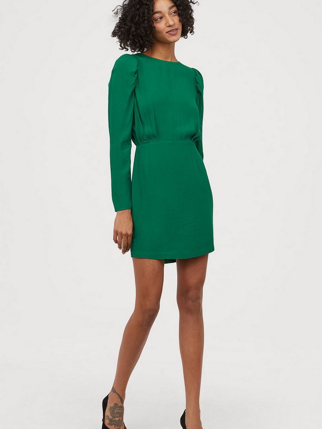 

Платье H&M 0806243-0 42 Зеленое (СА2000001569276)