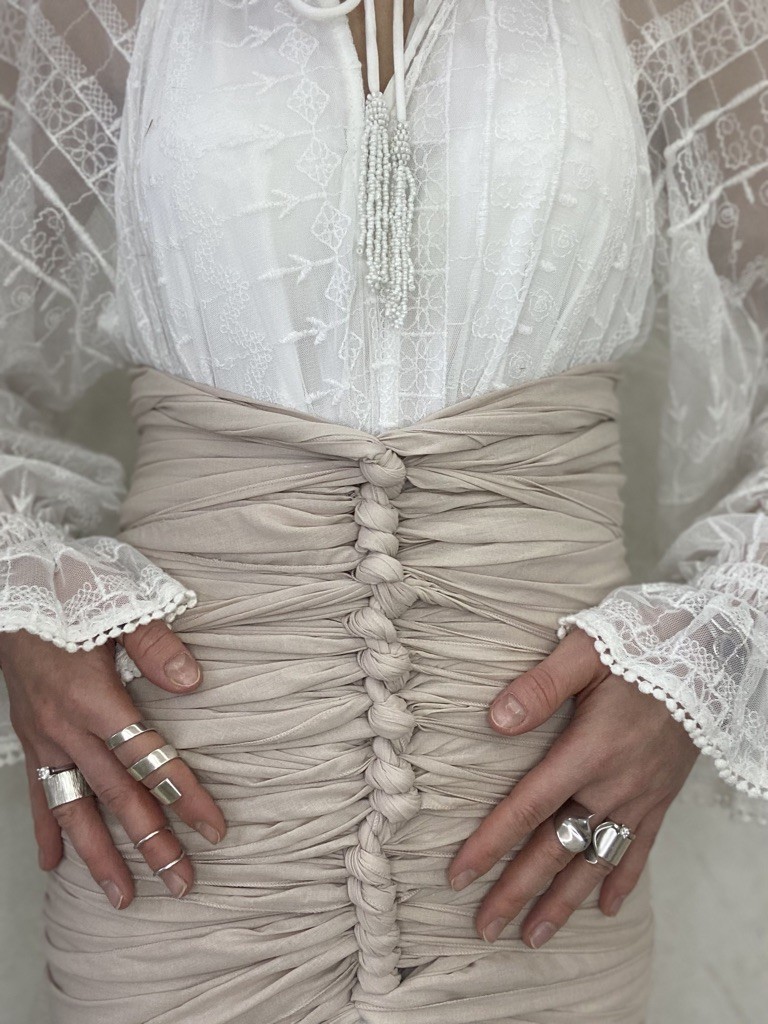 

Бенкунг Belly Binding Бежевый 15 м