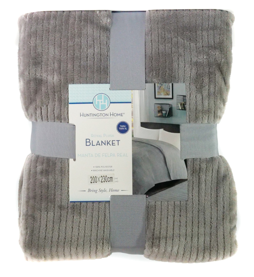 

Плед плюшевый Huntington Home Plush Blanket Королевский бархат 200 x 230 Grey полоска