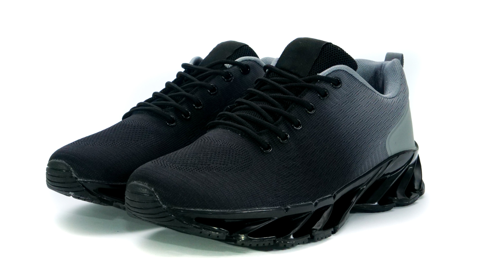 

Кроссовки мужские Jomix 43 28.7 см Black Dark Grey