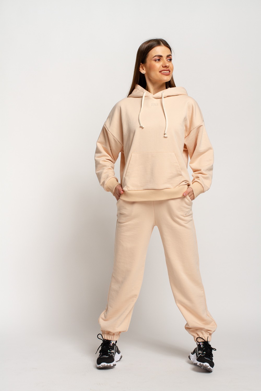

Спортивный костюм Plum  бежевый 174-09, Спортивный костюм Plum S бежевый 174-09