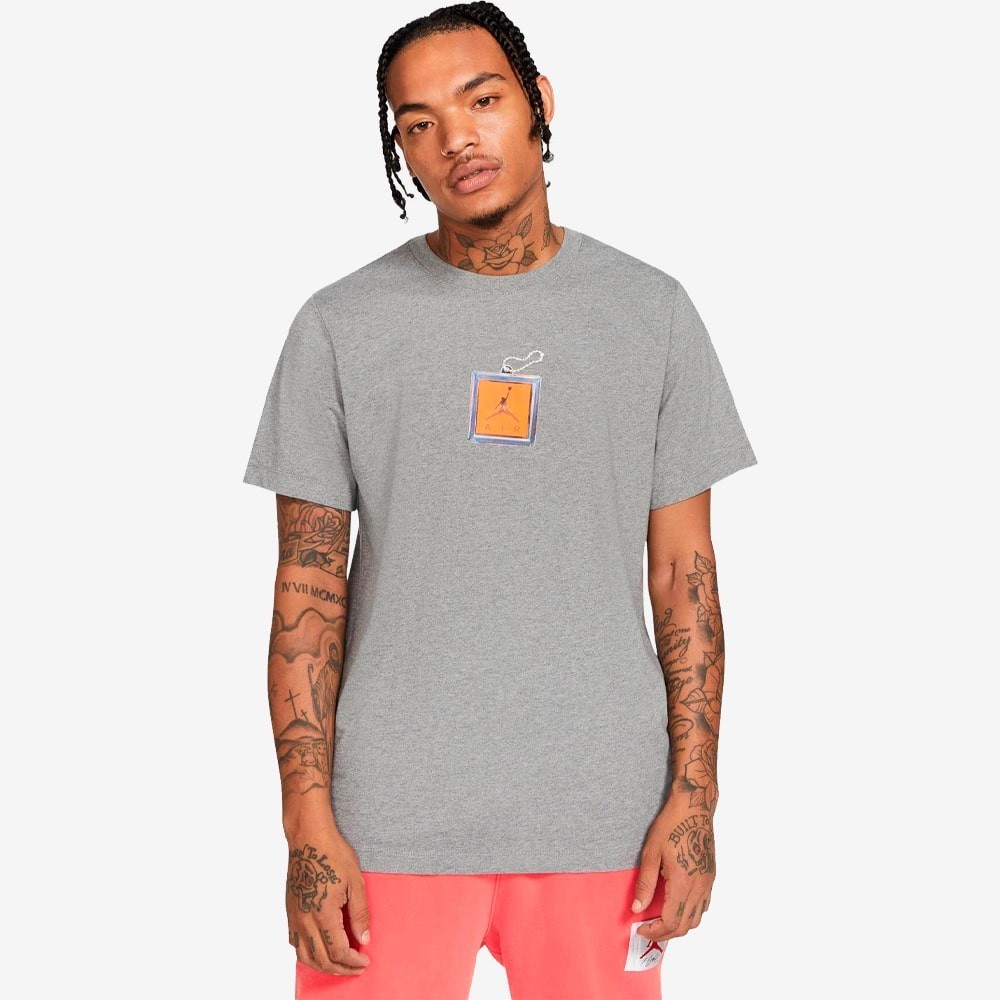 

Футболка Air Jordan Jumpman 23 AIR T-Shirt (M) CV5157-091
