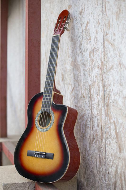 

Гитара классическая 4/4 Almira CG-1702C SB, с вырезом на корпусе