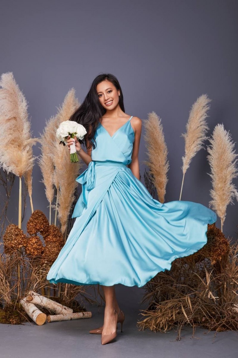 

Голубое платье миди FashionYouWant S голубой 43425446