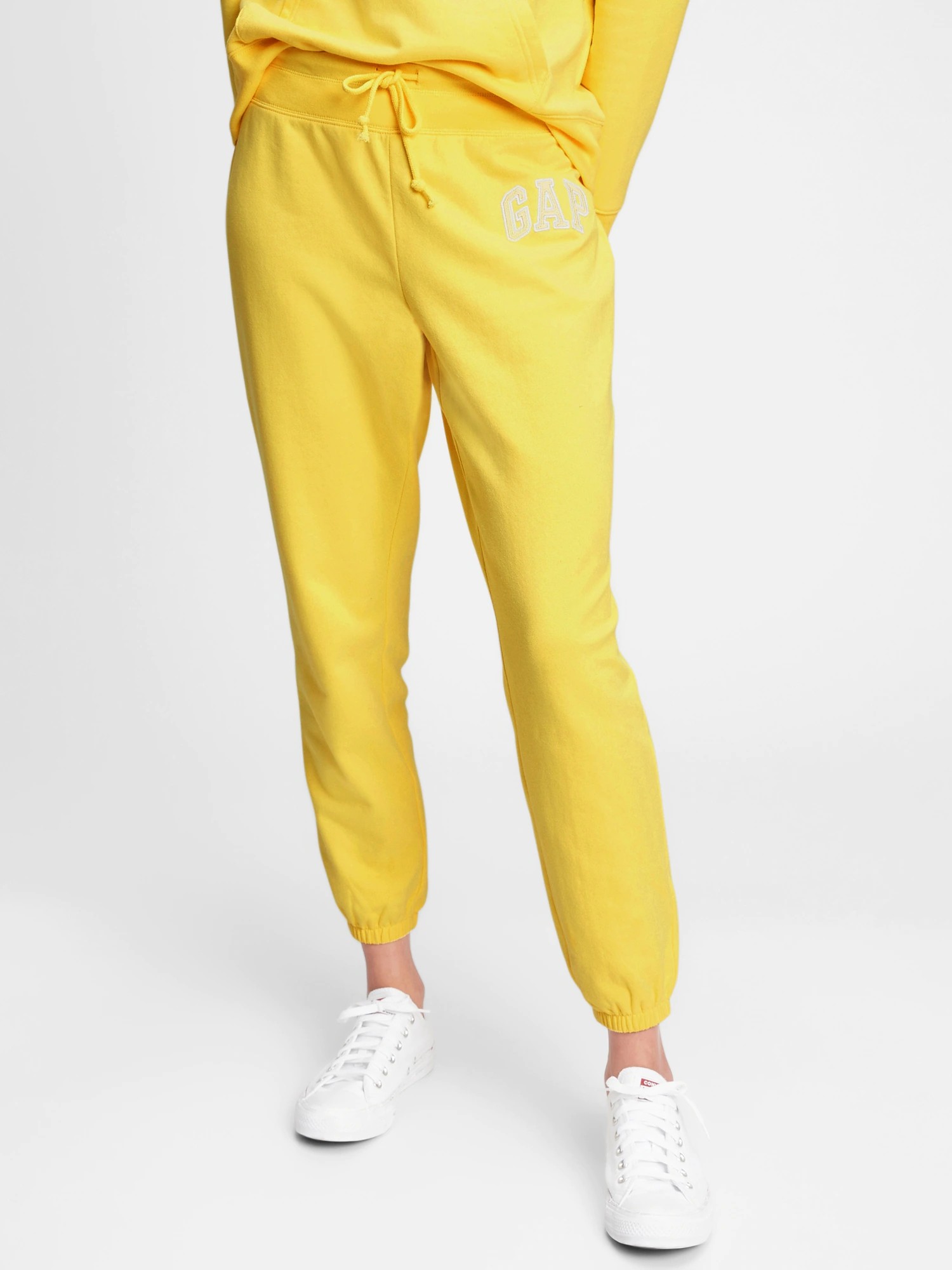 

Спортиные штаны GAP 509603262 XL Желтые