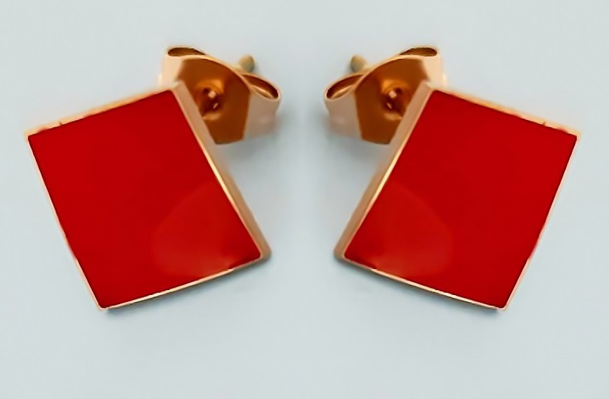 

Серьги-гвоздики золотистые с красной вставкой 14 мм хст029 Stainless Steel