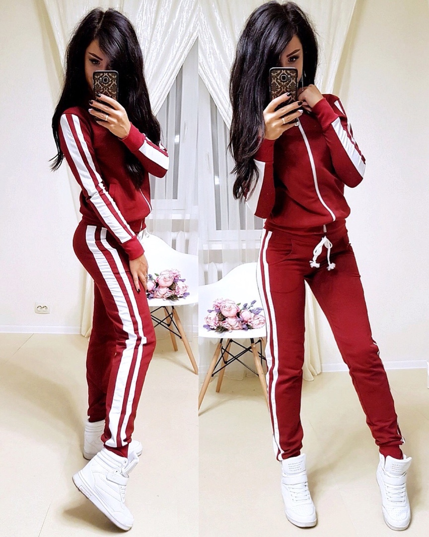 

Fashions • Женский костюм Агата Fashions M красный (1284тк)