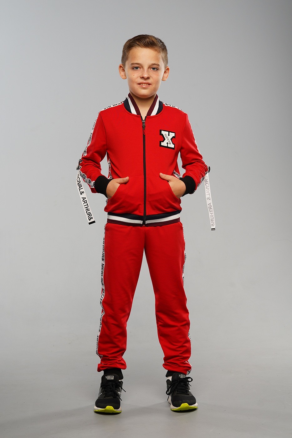 

Спортивный костюм Стиль Улиц Хален Красный 140 см