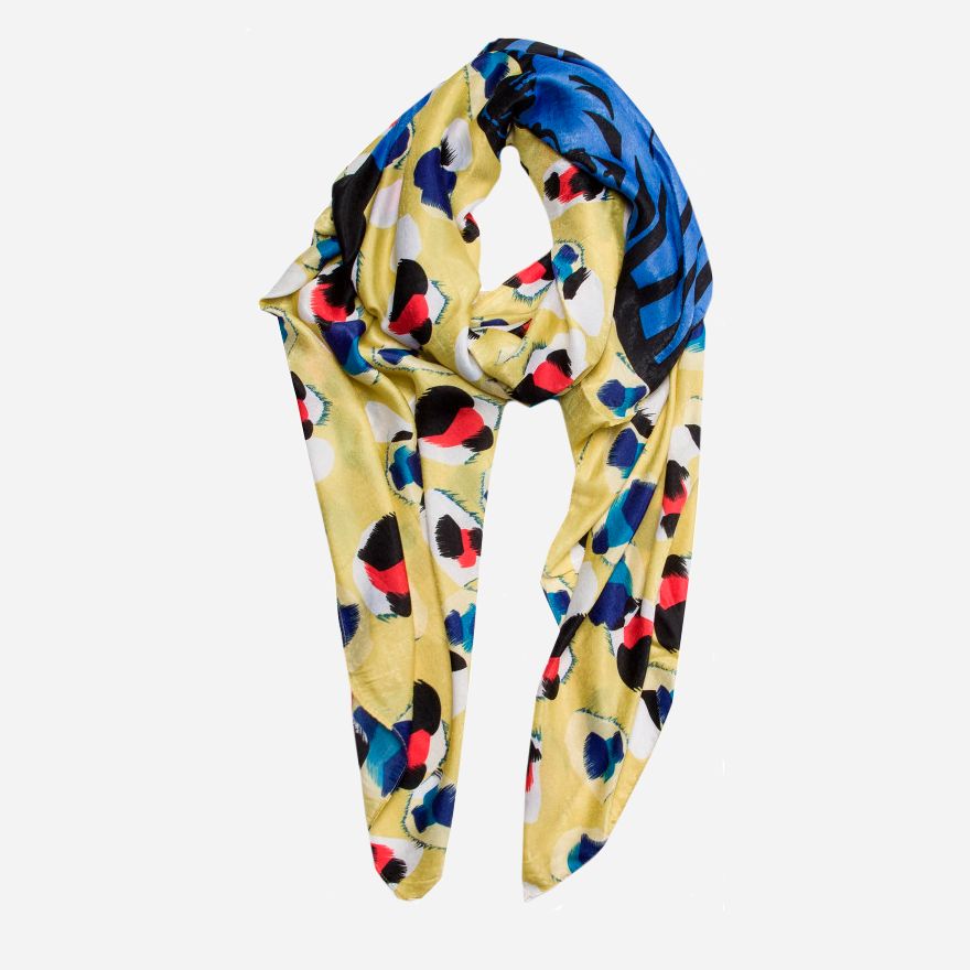 

Палантин Desigual 18SAWW92-4123