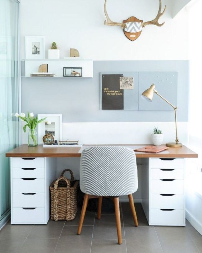 

Двухтумбовый письменный стол ДПС 07 белый и орех лесной