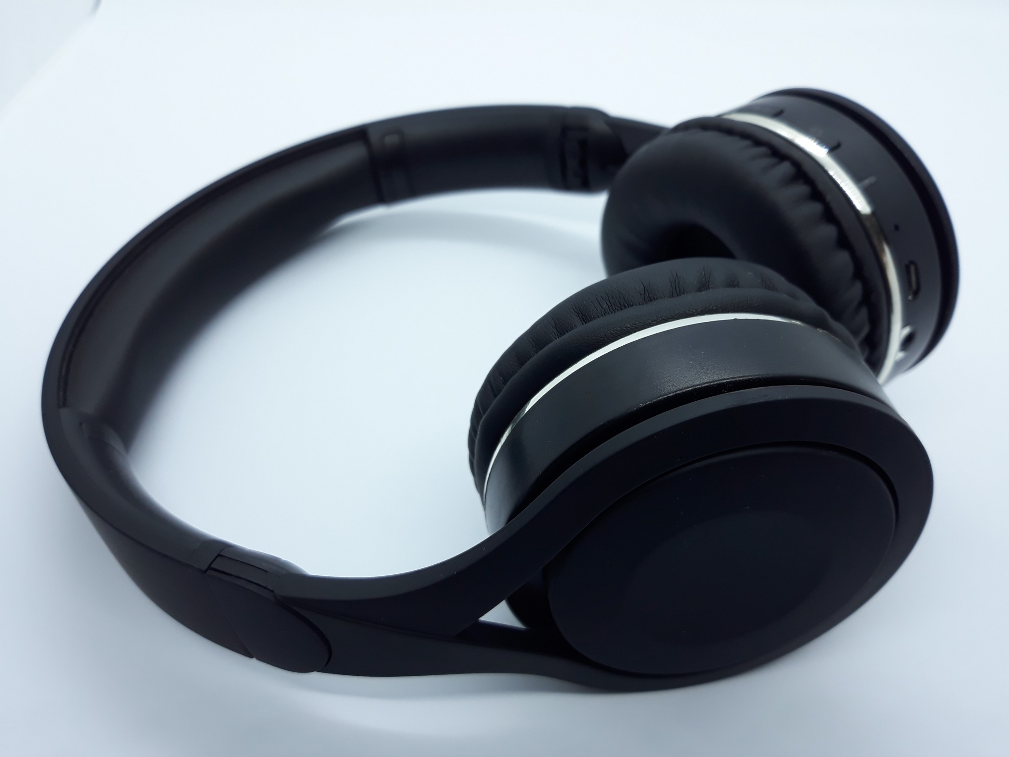 

Беспроводные Bluetooth наушники GORSUN E90 (черный)