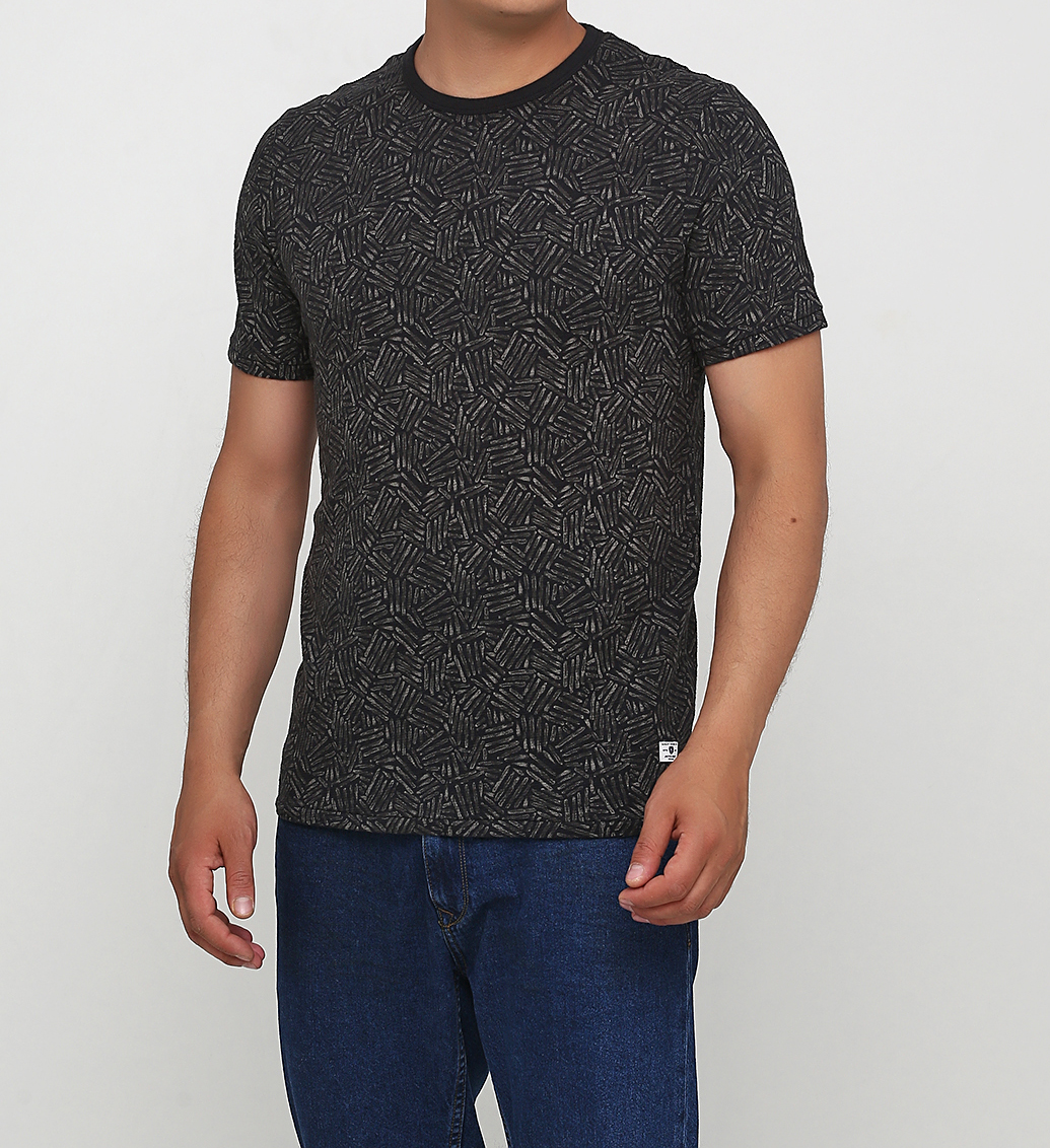 

Футболка JACK&JONES 12157967-CAVAR L черный