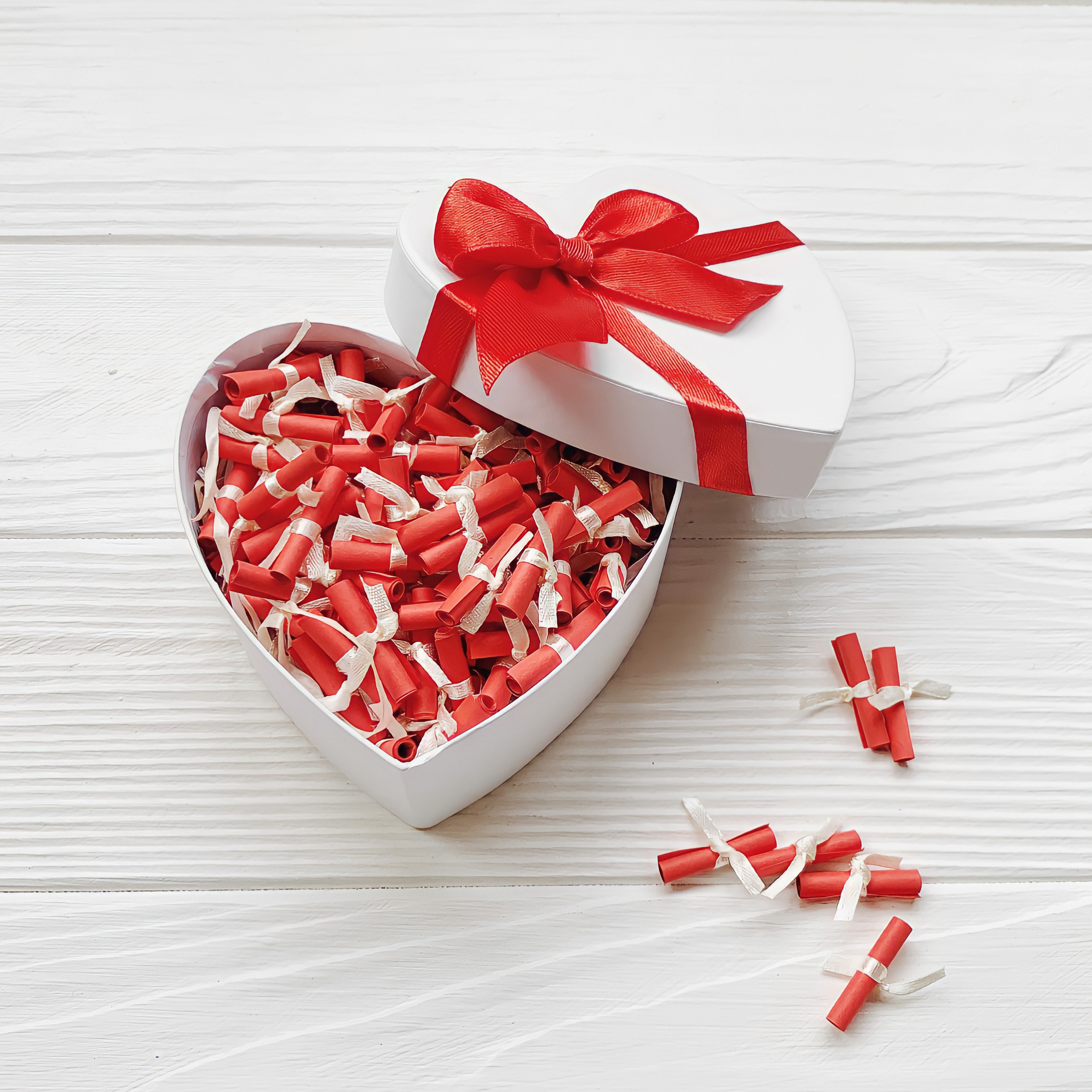 

Подарок коробка YourGifts 100 причин почему я тебя люблю подарок для парня красный (УКР)