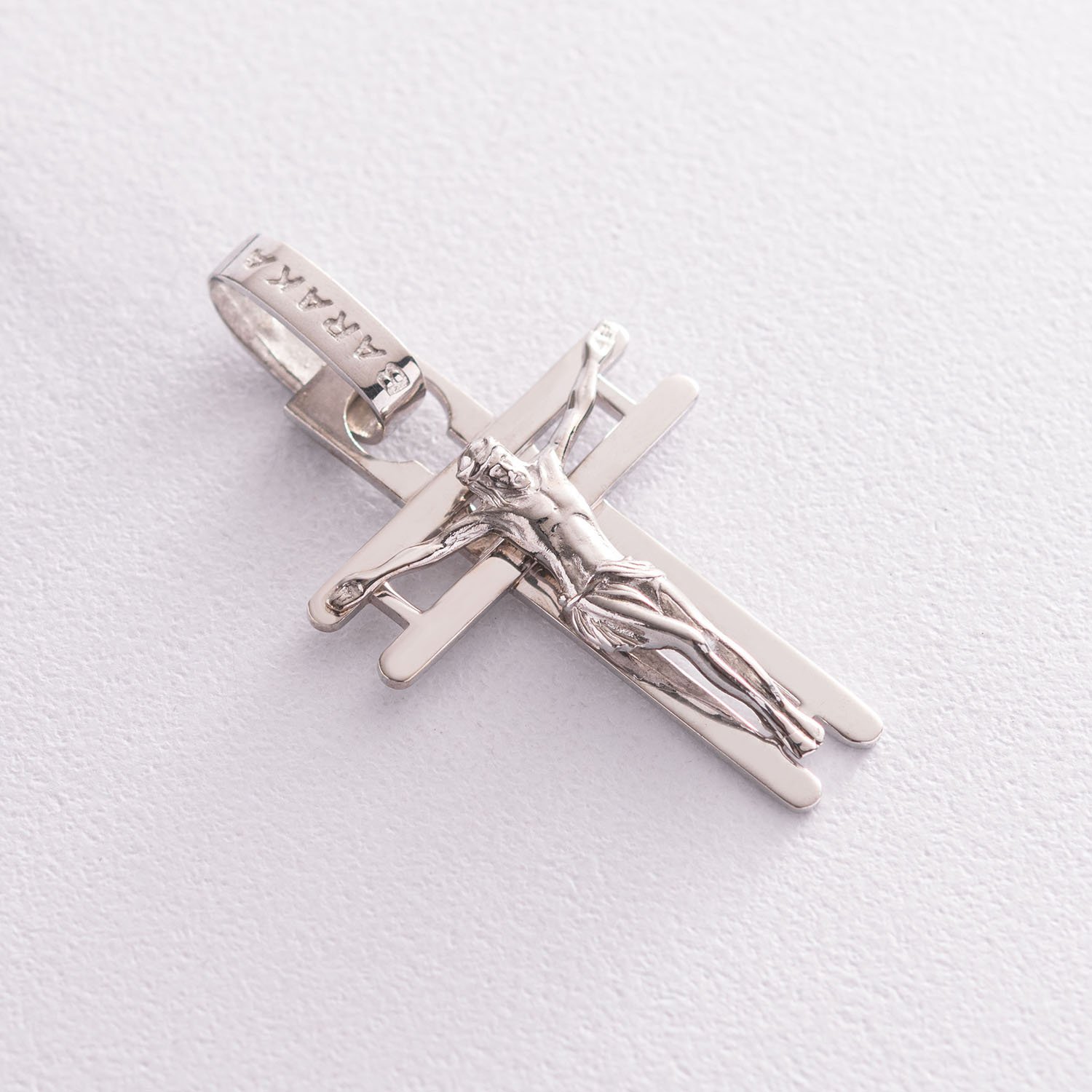 

Серебряный крест "Распятие" Кр1500р Оникс