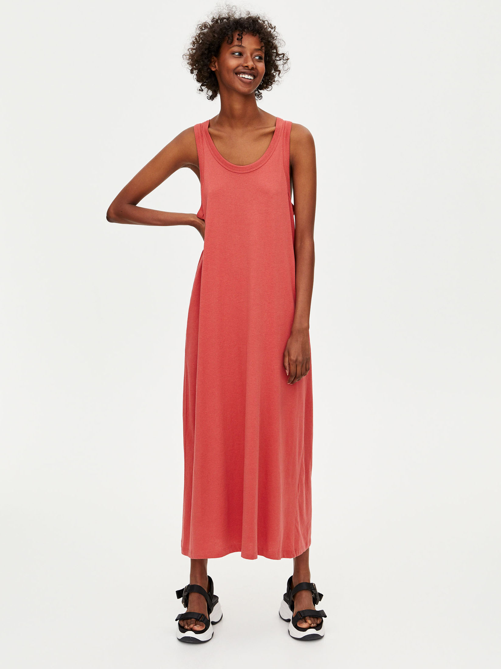 

Платье Pull & Bear 05390370649  Коралловое, Платье Pull & Bear 05390370649 L Коралловое