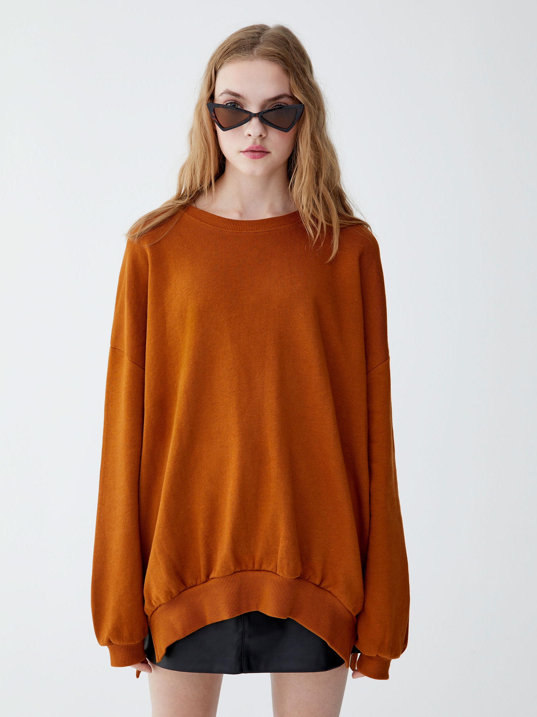 

Свитшот Pull & Bear 09595304701 M Терракотовый