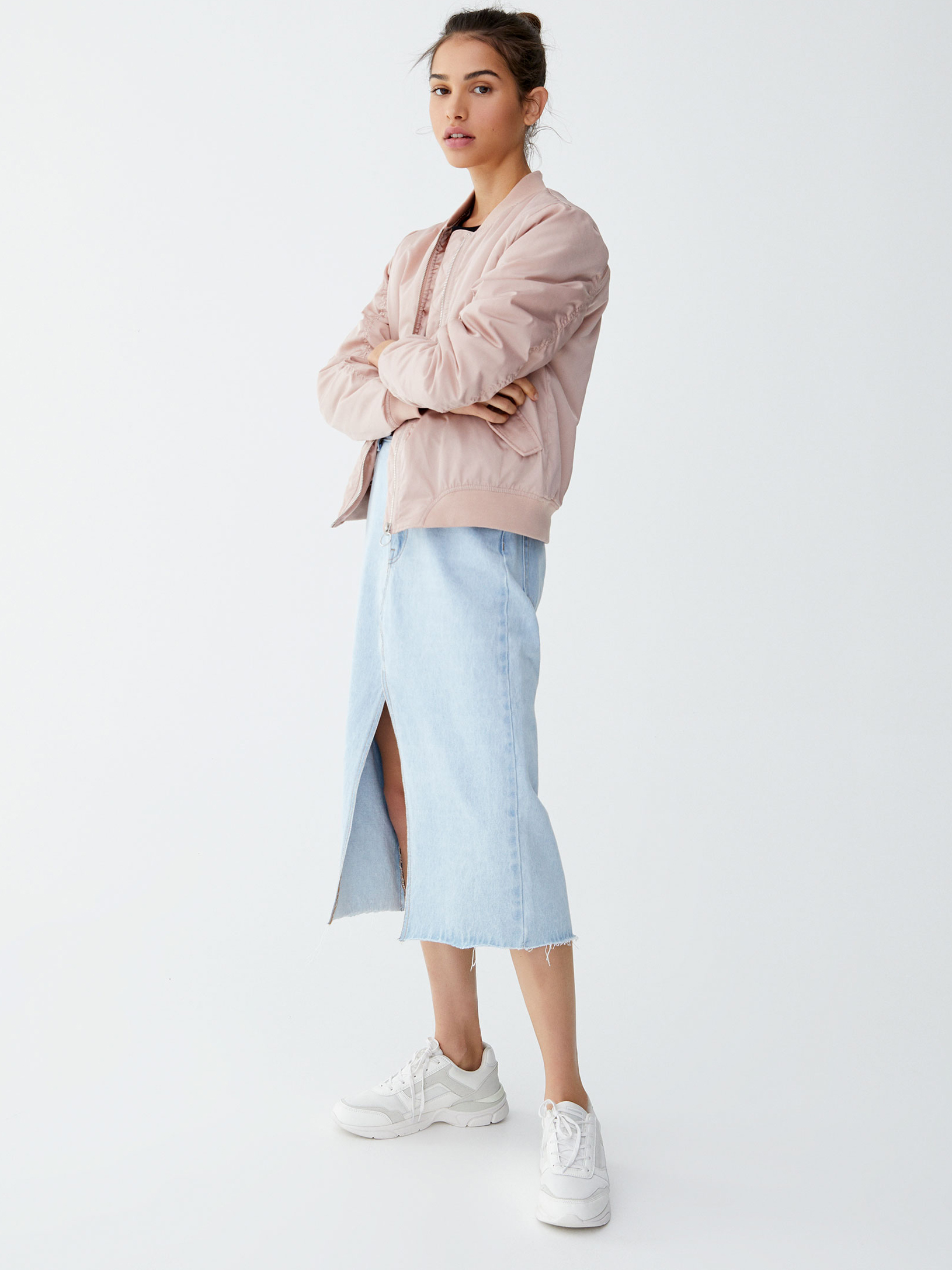 

Бомбер Pull & Bear 05710303622 S Пудра