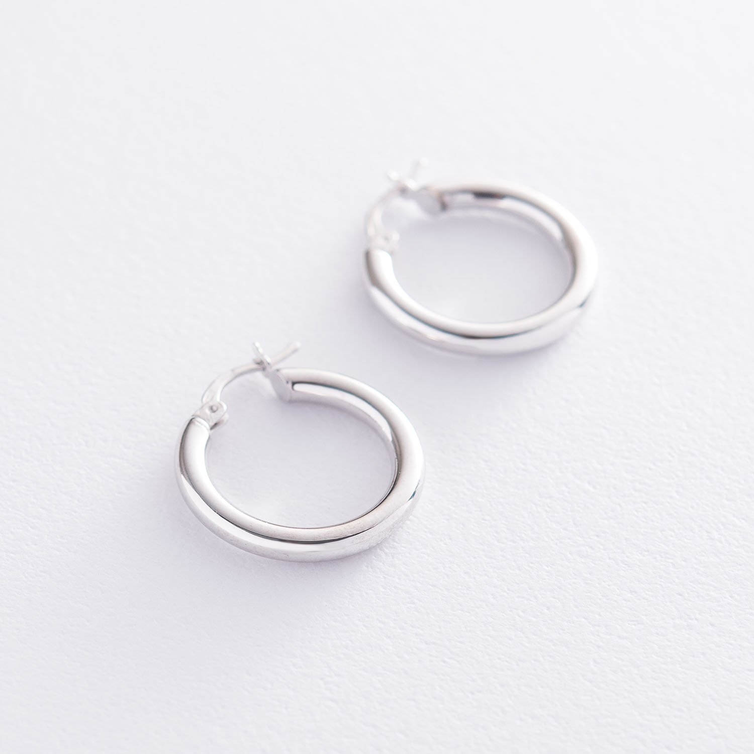 

Серебряные серьги - кольца 122696 Оникс