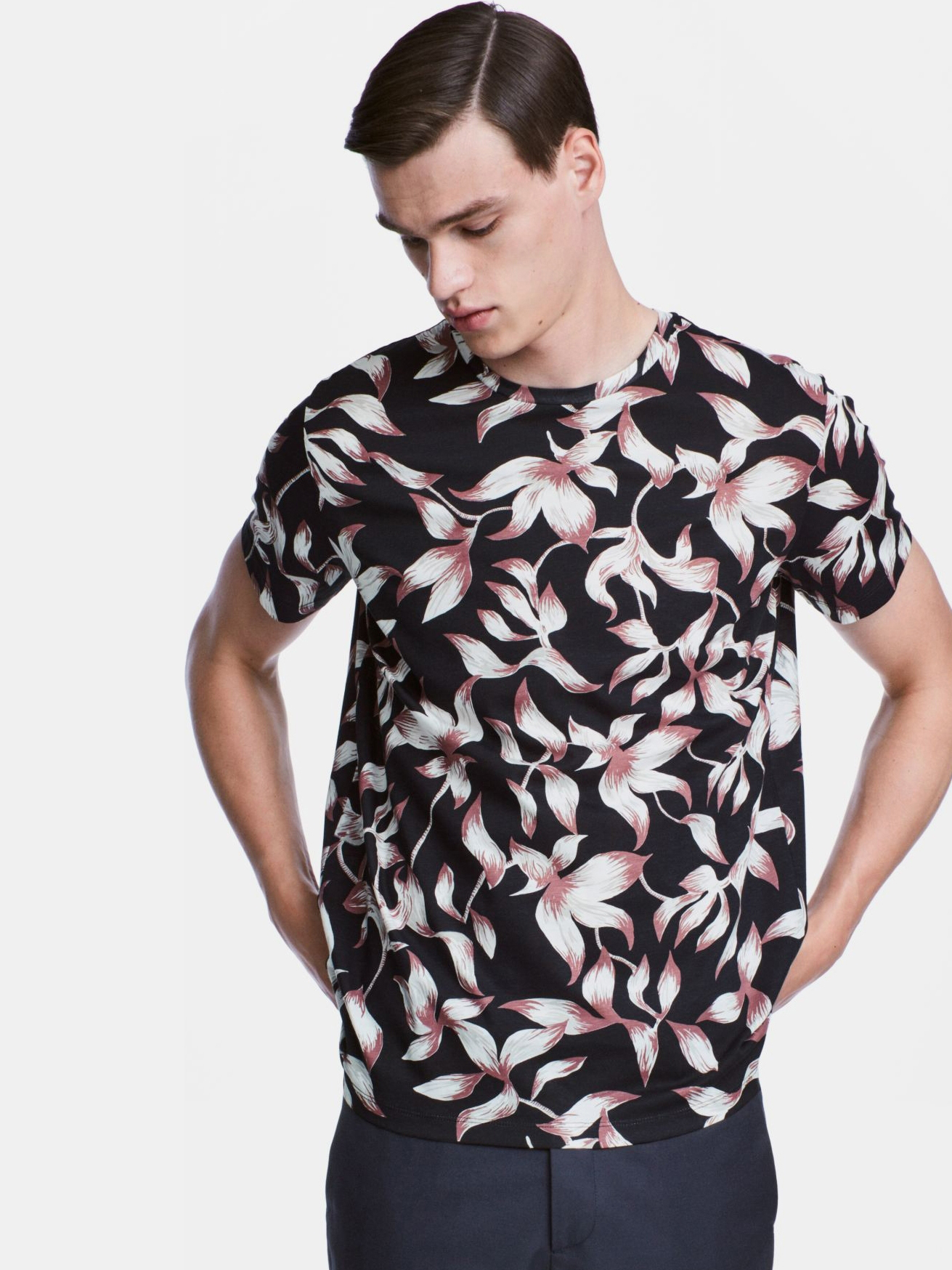 

Футболка H&M 3hm01120068 XS Черная