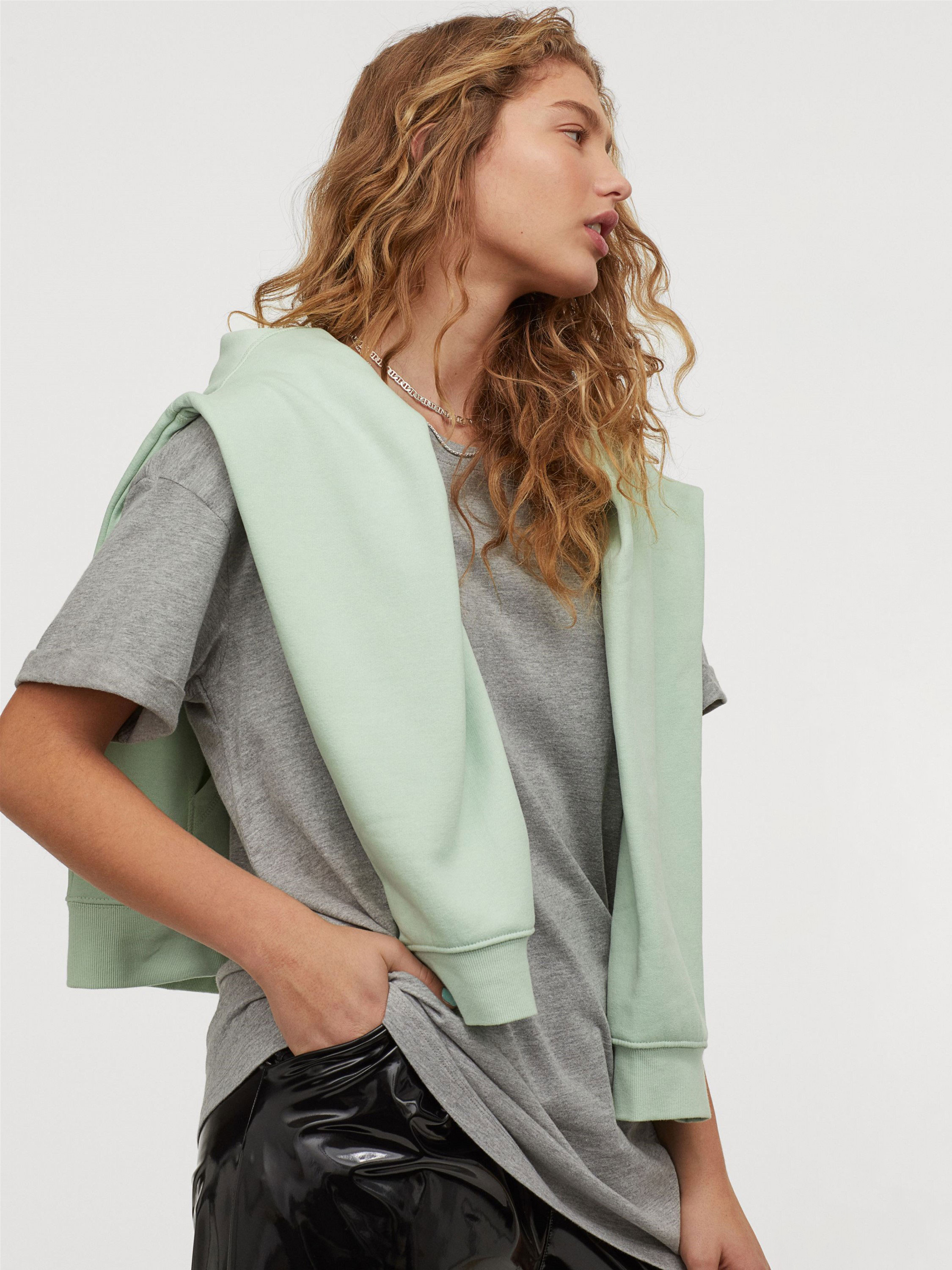 

Футболка H&M 7457029 XS Серая