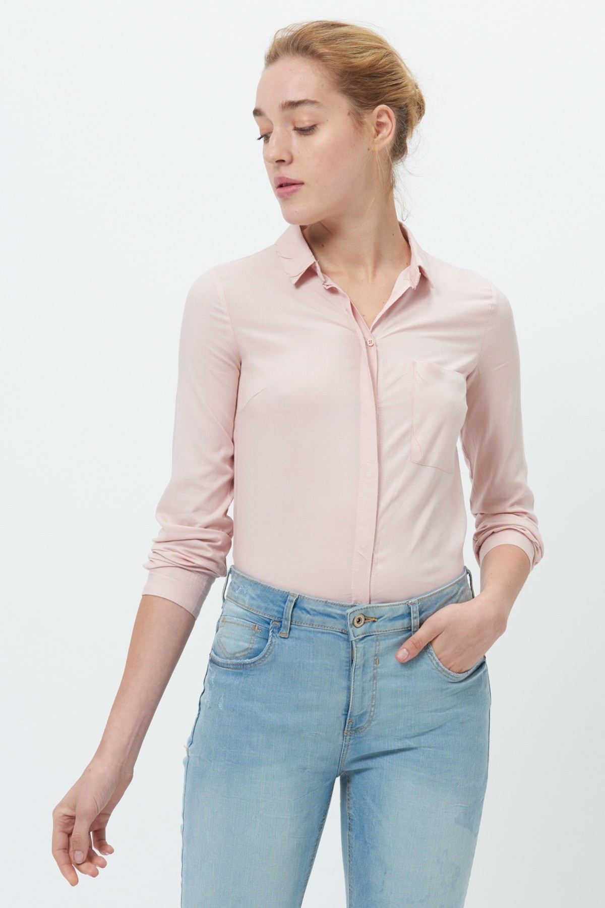 

Рубашка Bershka L розовый 4820227781067