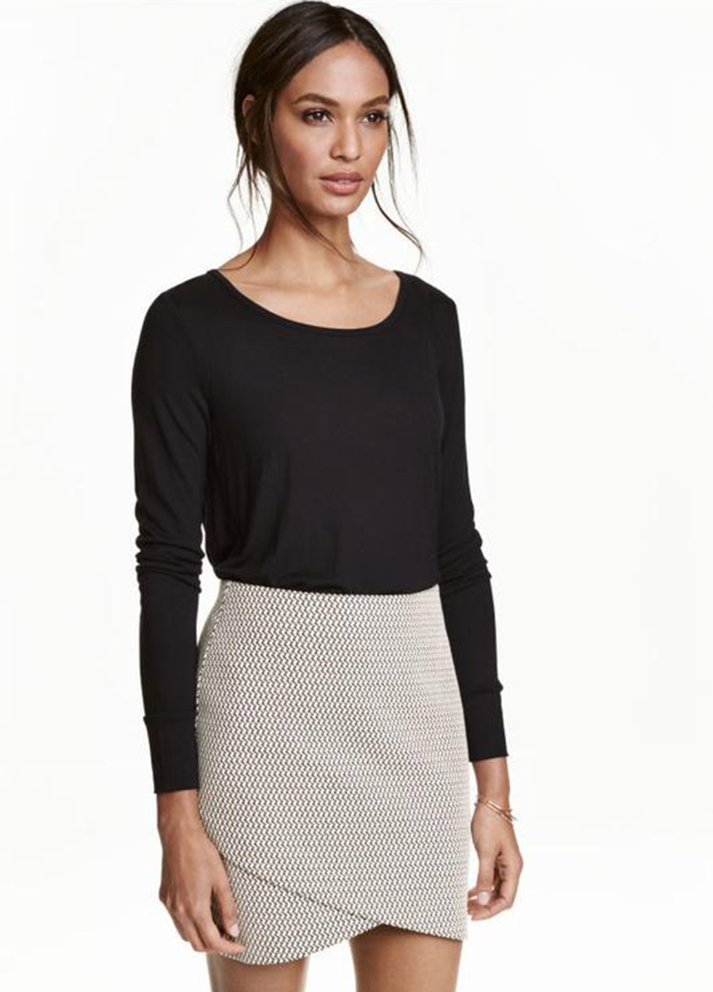 

Лонгслив H&M M Черный 0230027_02