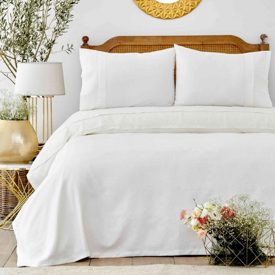 

Покрывало-пике Karaca Home Private Cinthia Beyaz Белое 220х230 + наволочки 50х70 2 шт (svt-2000022285469)