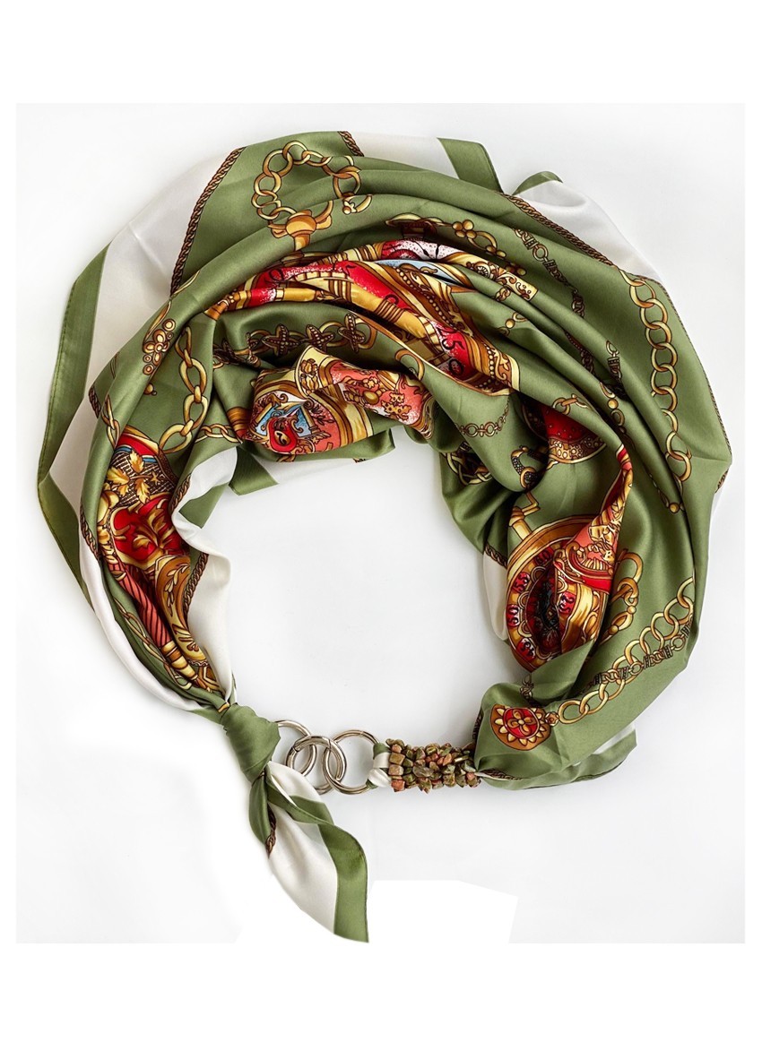 

Платок MyScarf атласный зеленый с принтом и камнями унакит