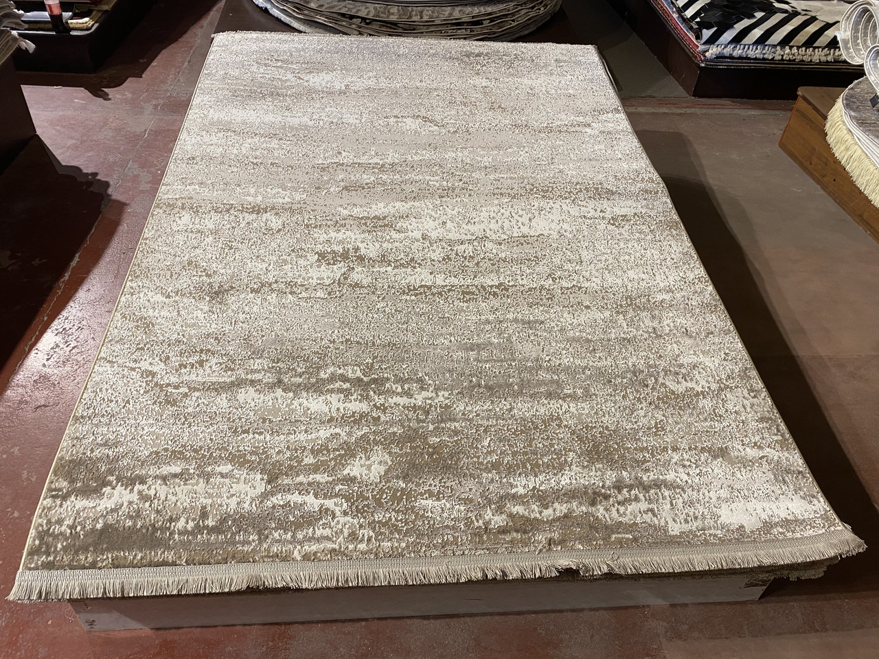 

Ковер среднего ворса Rubin Petra 1,6x2,3 м Бежевый ( 5848a beige )