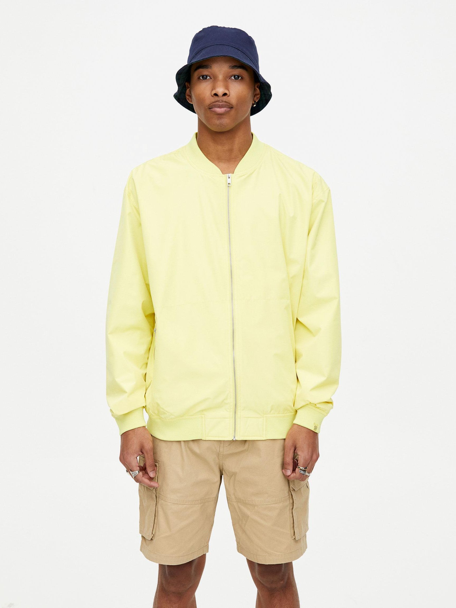 

Бомбер Pull & Bear 5710/531/300-ACVL M Лимонный