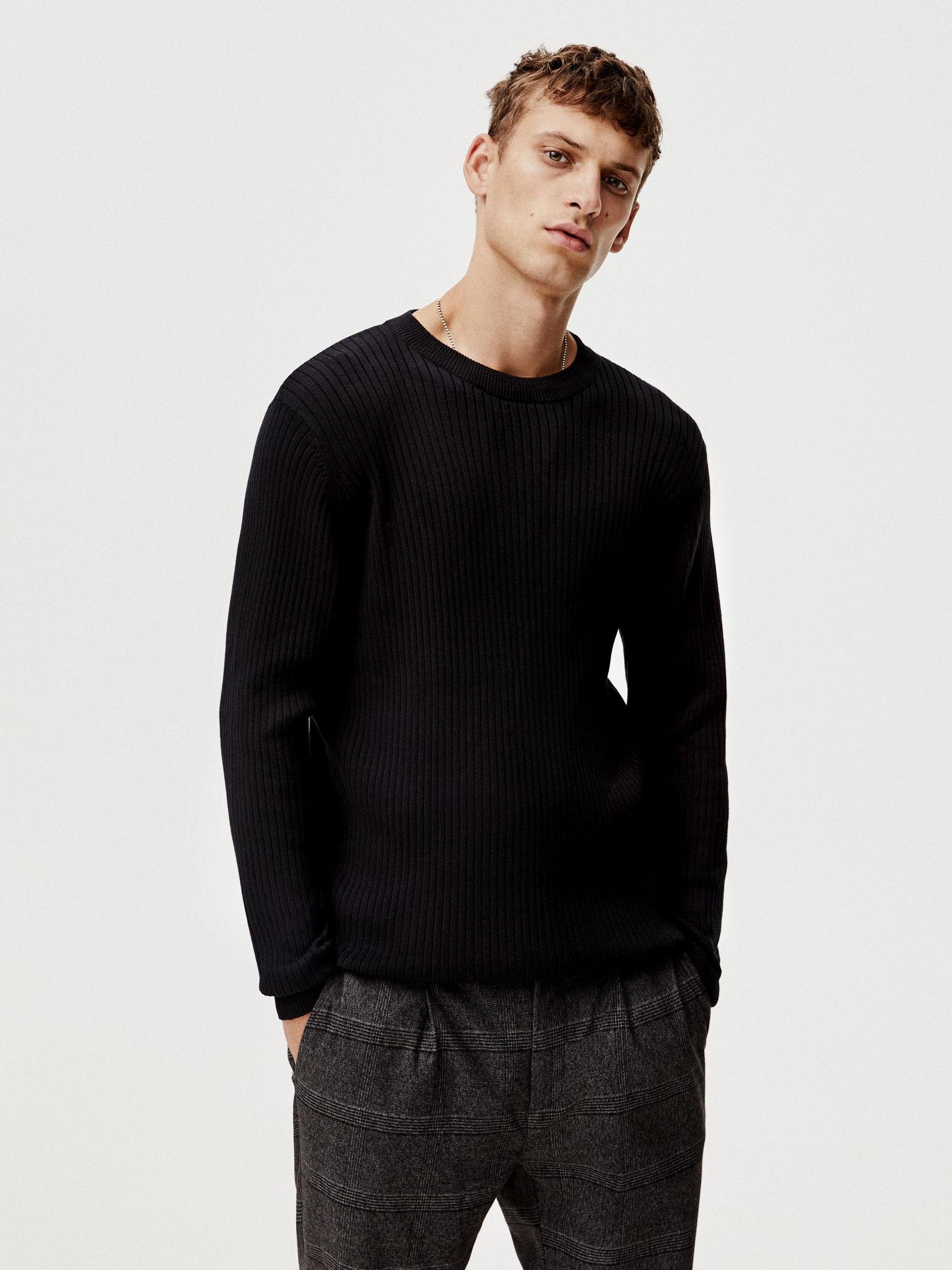 

Джемпер Pull & Bear 9558/504/800-AAAD S Черный