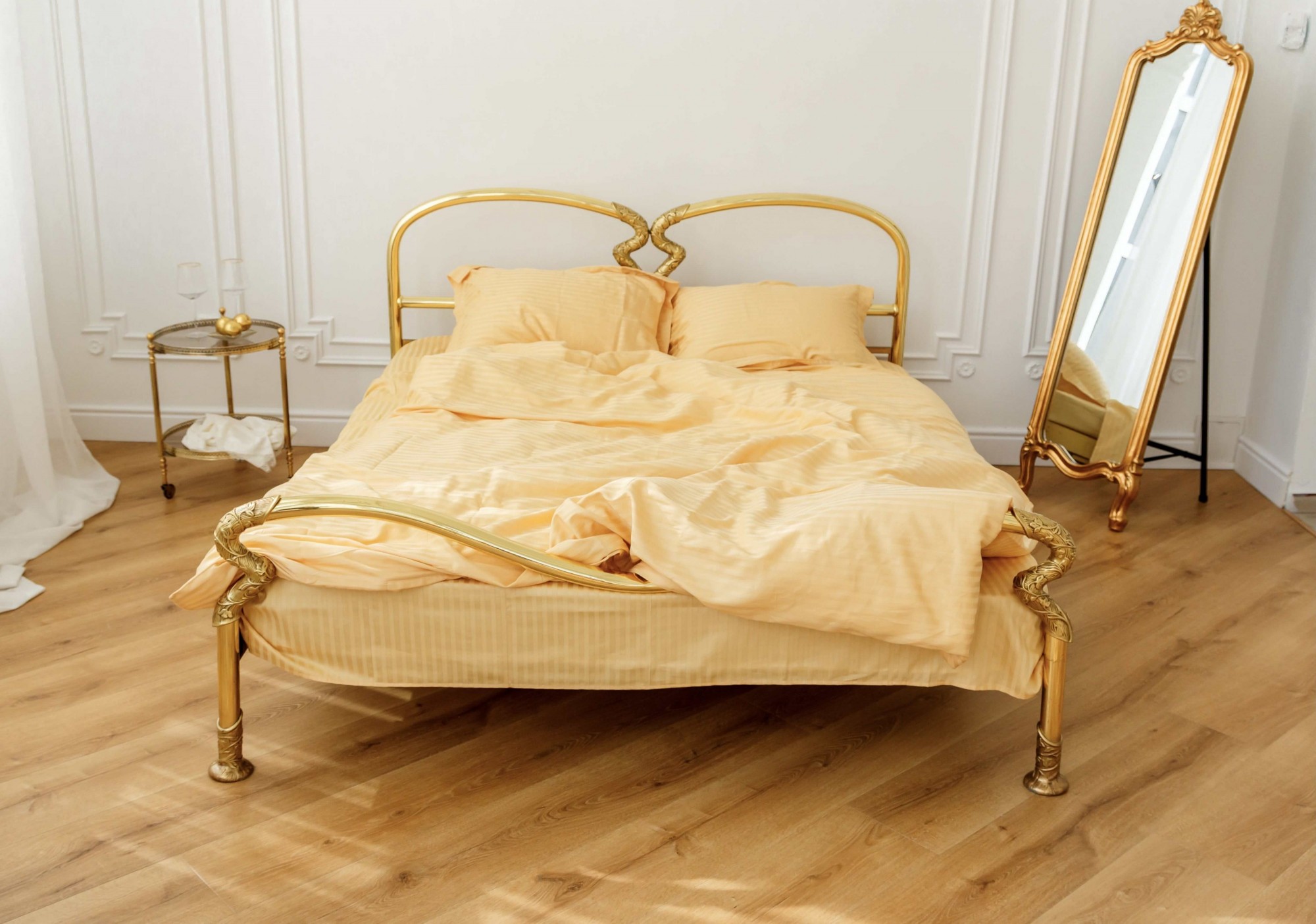 

Постельное бельё Textile Hygge сатин страйп 180х220 золотой 203312001