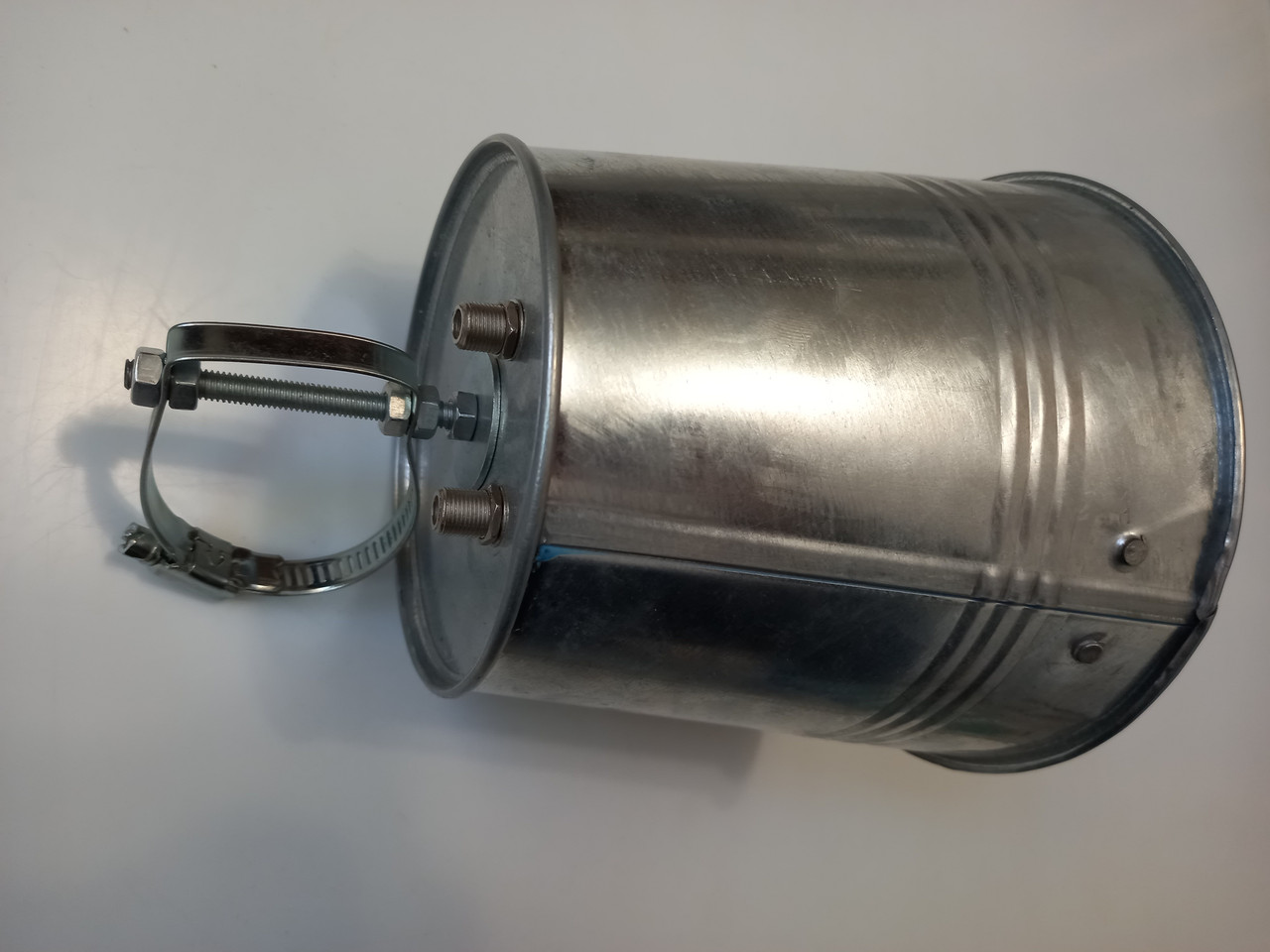 

Антенна МИМО 4G Bucket прием сигнала на расстоянии до 30км от базовой станции. Защищенная от электромагнитных помех