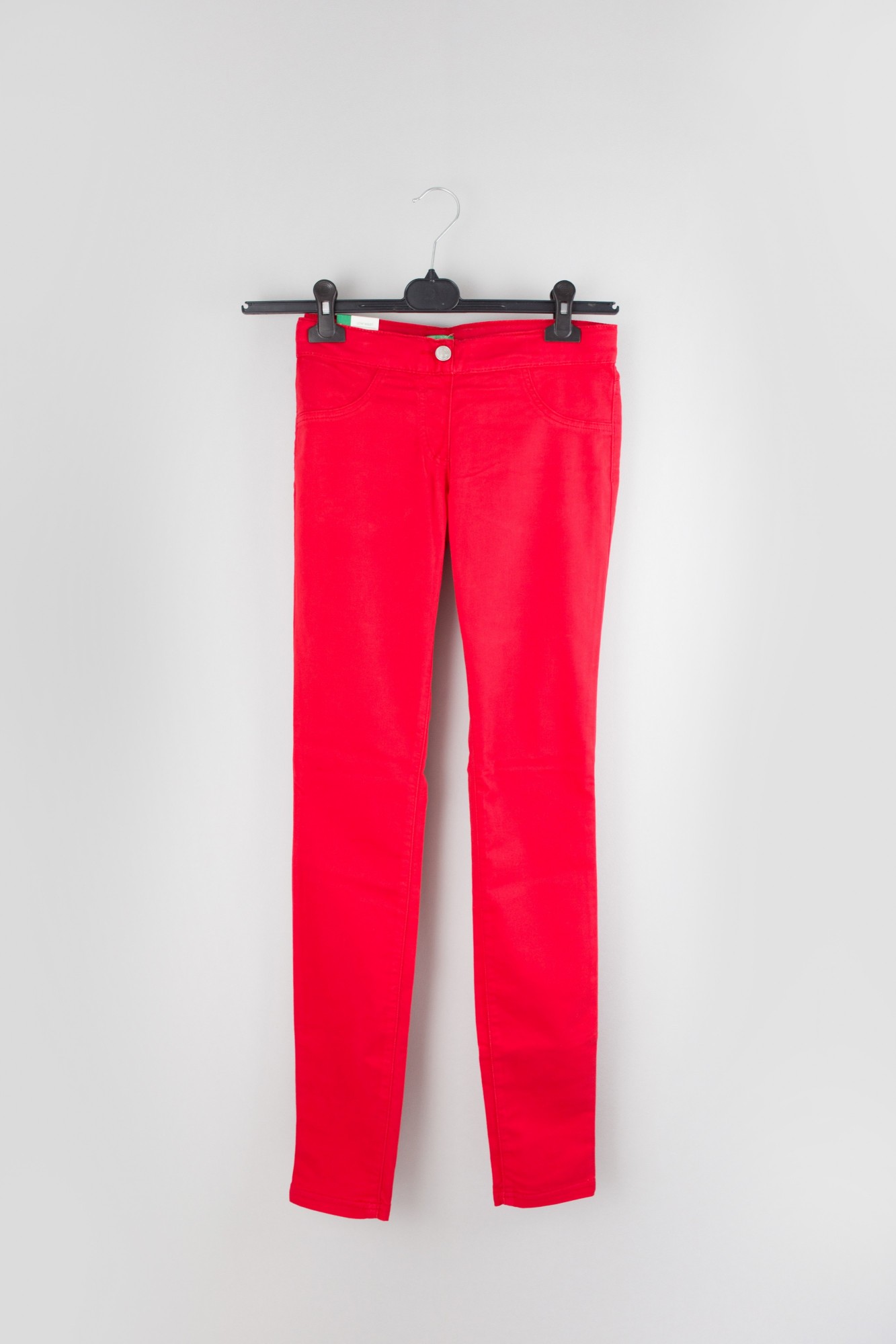 

Штаны United Colors of Benetton 160см красный 1132845341491