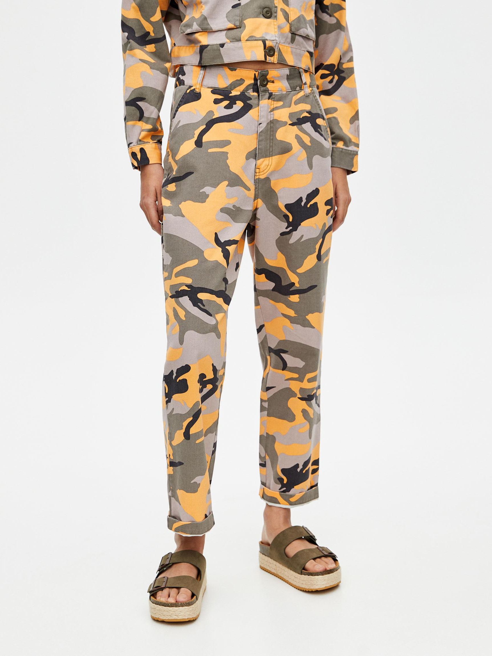 

Джинсы Pull & Bear 5679/332/643-ADFY  Желтые с зеленым и черным, Джинсы Pull & Bear 5679/332/643-ADFY S Желтые с зеленым и черным