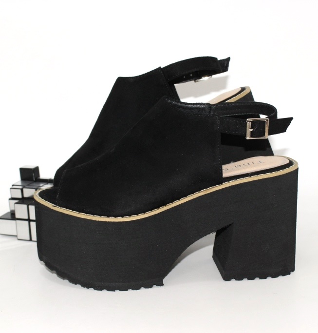 

Босоножки женские на платформе замшевые Tina s 37 23.0см черный