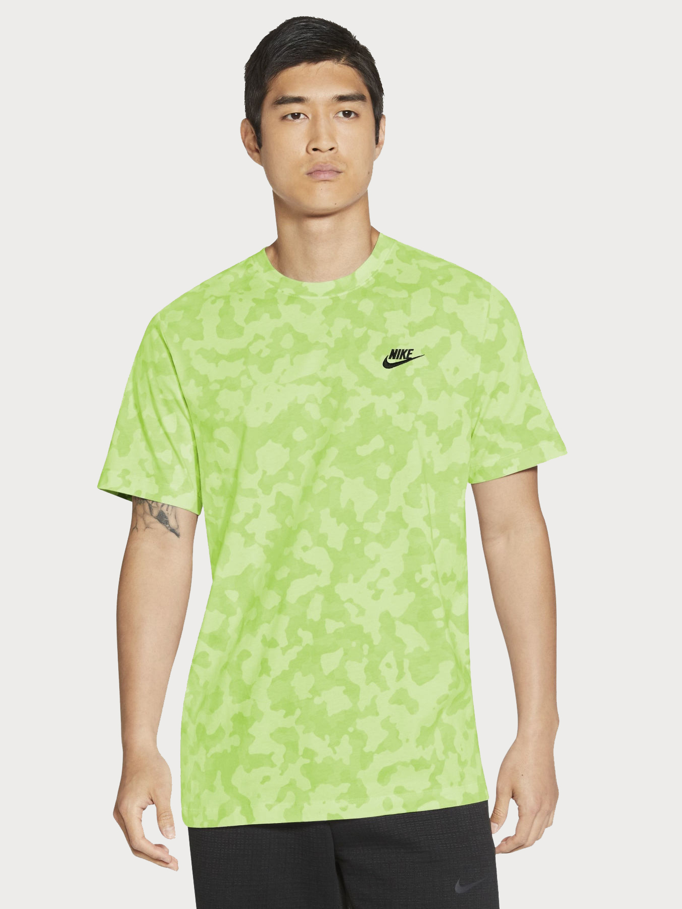 

Футболка Nike M Nsw Tee Club Aop Hook DA0469-383 S