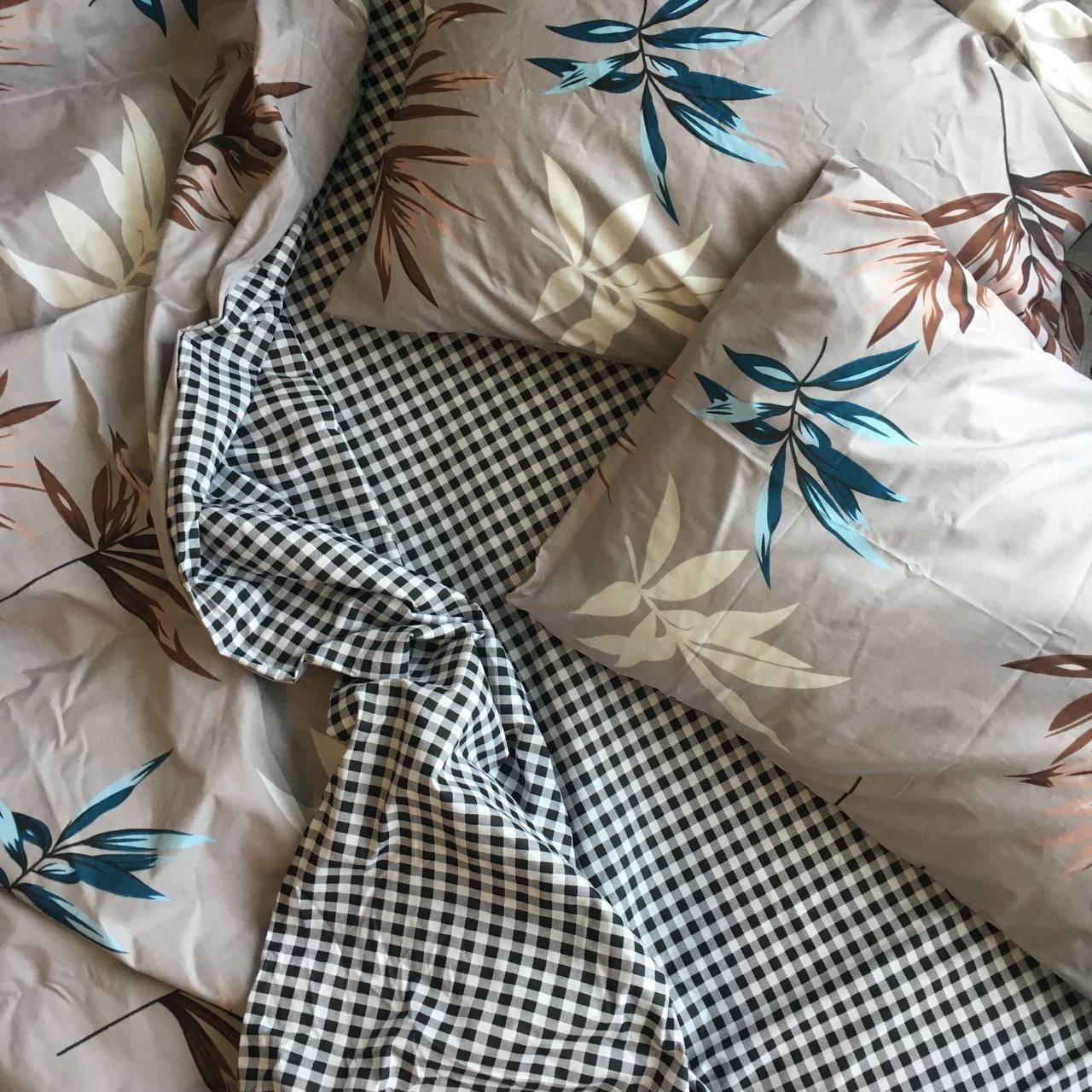 

Постельное белье Ainline Бязь серый листики папоротника в клетку наволочки 70*70 Евро 200*220