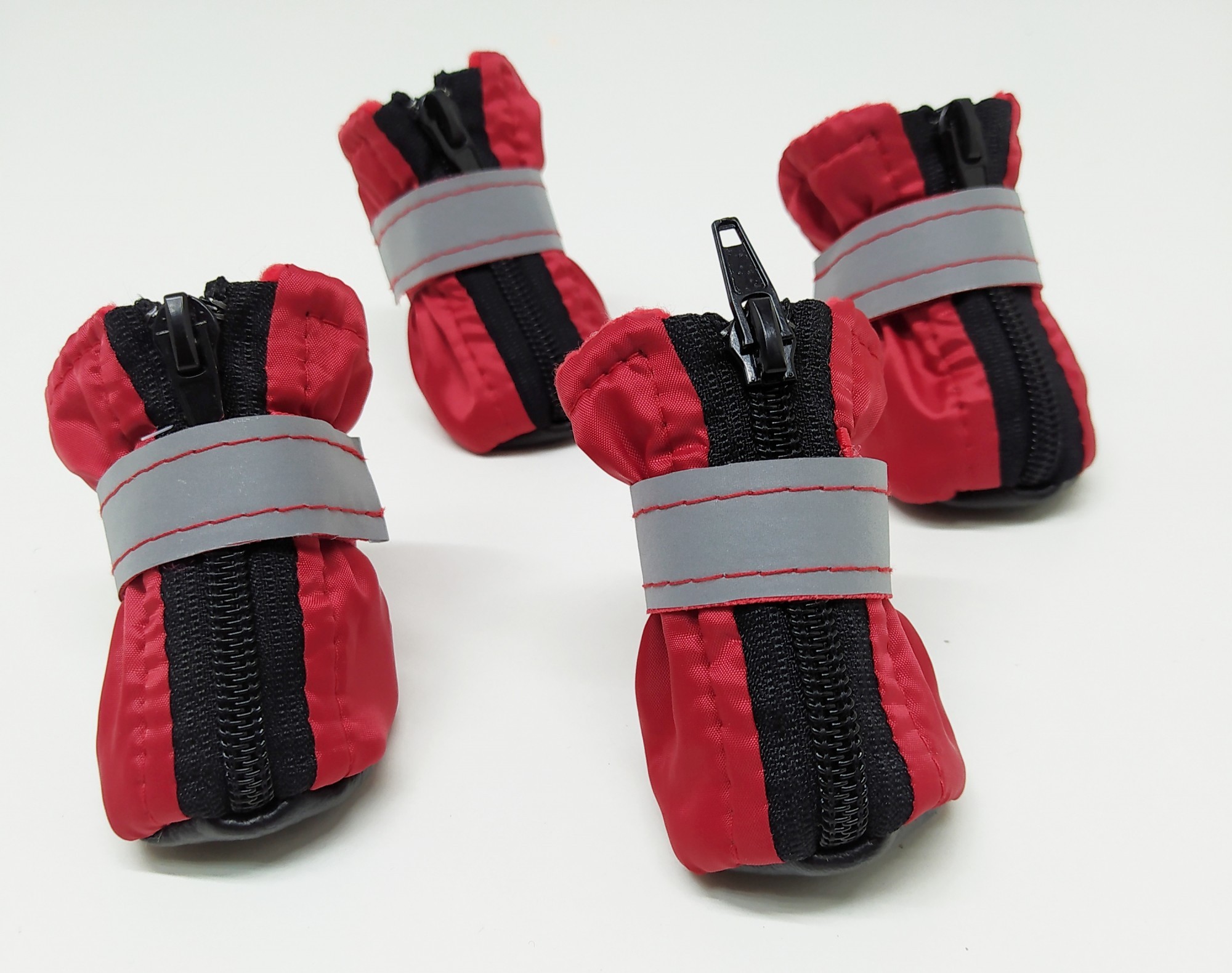 

Обувь для собак Bingo с мехом 5.5х8х12 см Красные (к046)