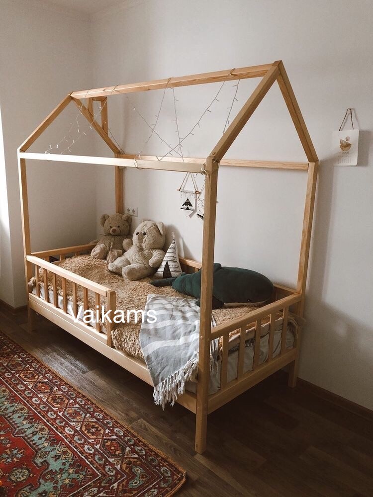 

Детская кровать домик LittleBabyDreams Line Wood 190/80