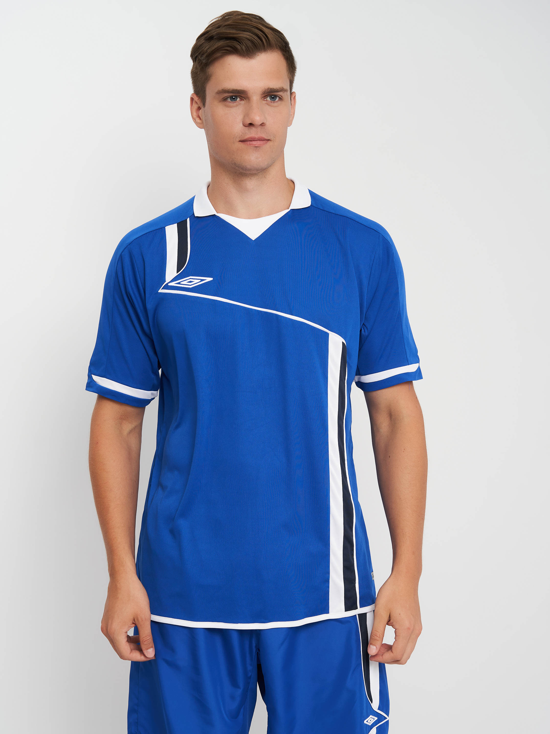 

Футболка Umbro Stamford Jersey S/S U914110W2  Синяя, Футболка Umbro Stamford Jersey S/S U914110W2 XL Синяя