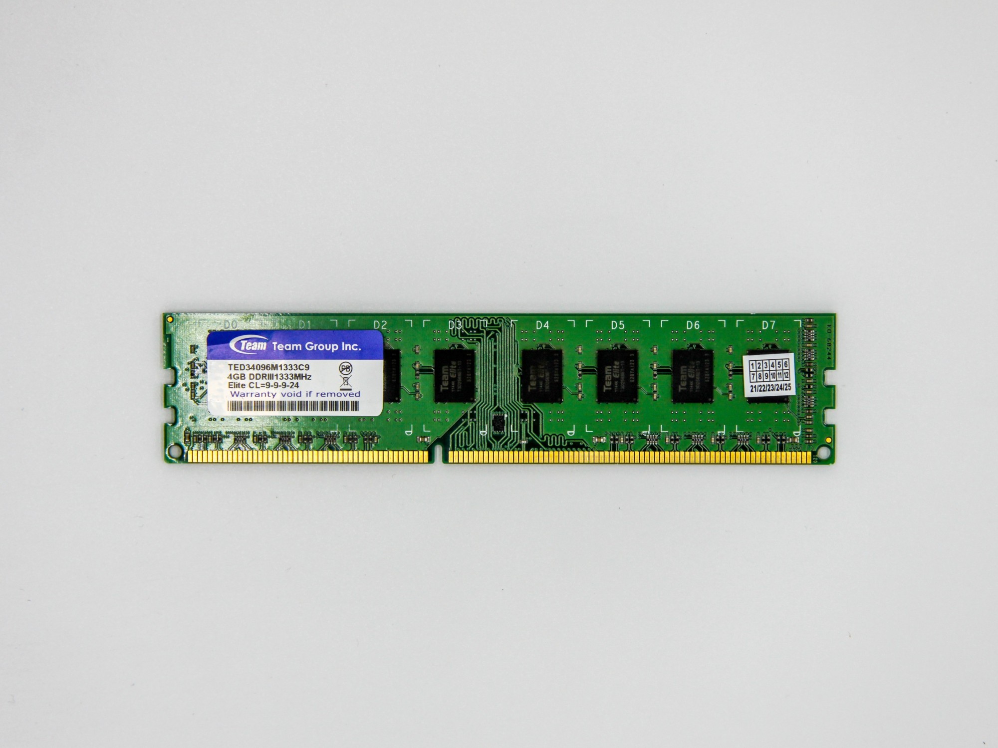 

Оперативная память Team DIMM 4Gb DDR3-1333MHz PC3-10600 CL9 (TED34096M1333C9) Refurbished