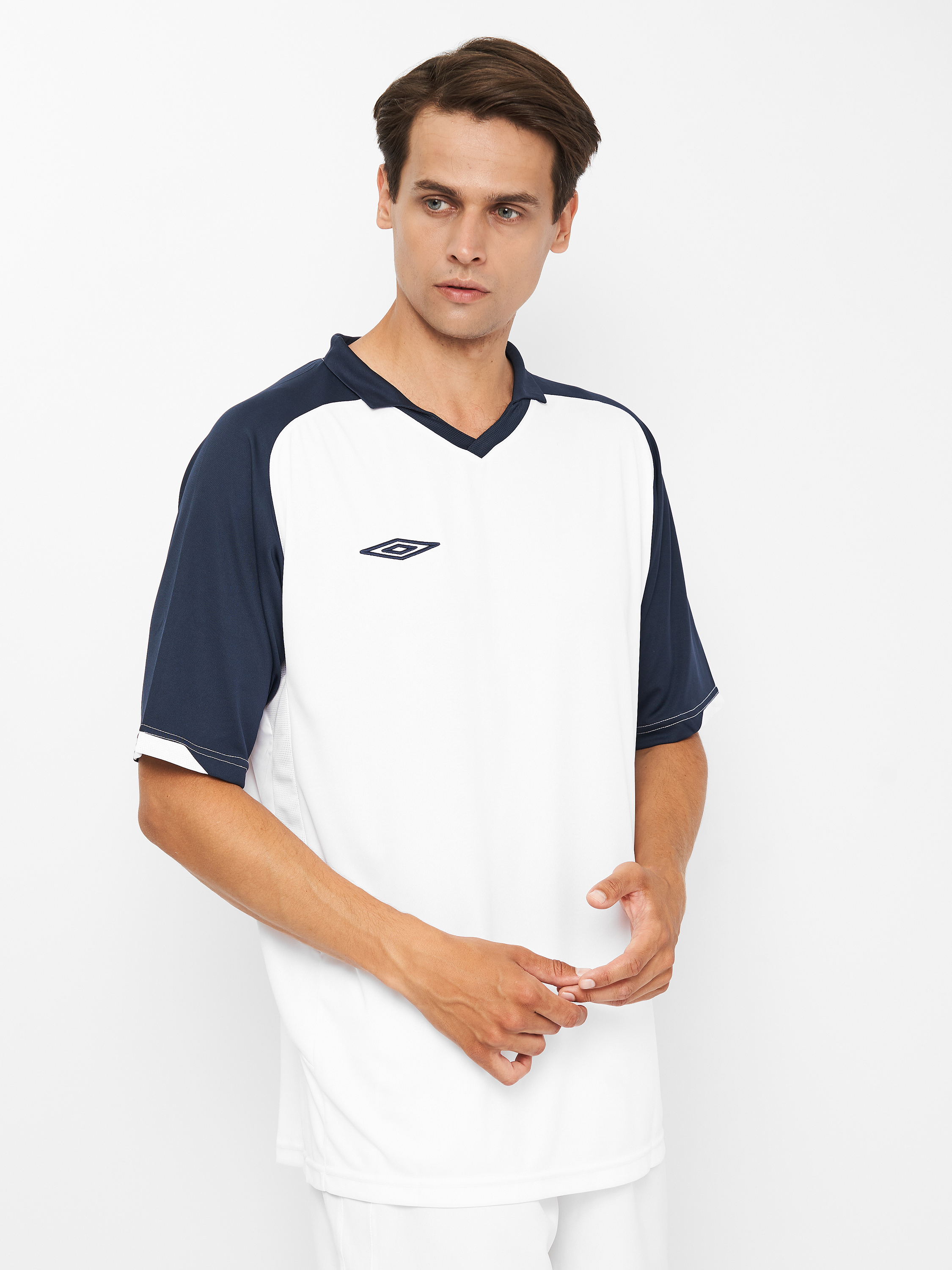 

Футболка Umbro Arrow Jersey S/S 122008911 L Темно-синяя