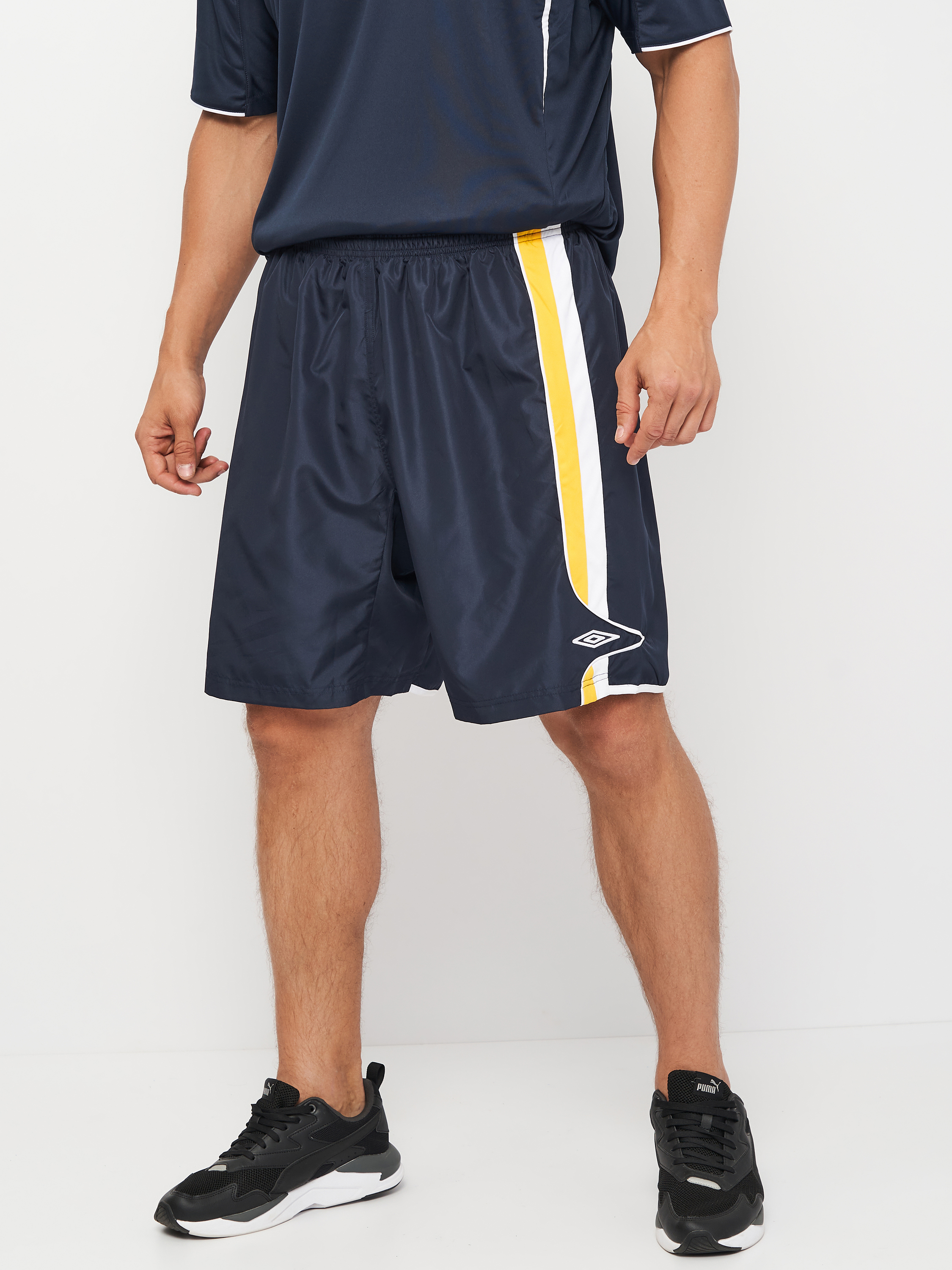 

Спортивные шорты Umbro Stamford Short U914127LU XXL Темно-синие
