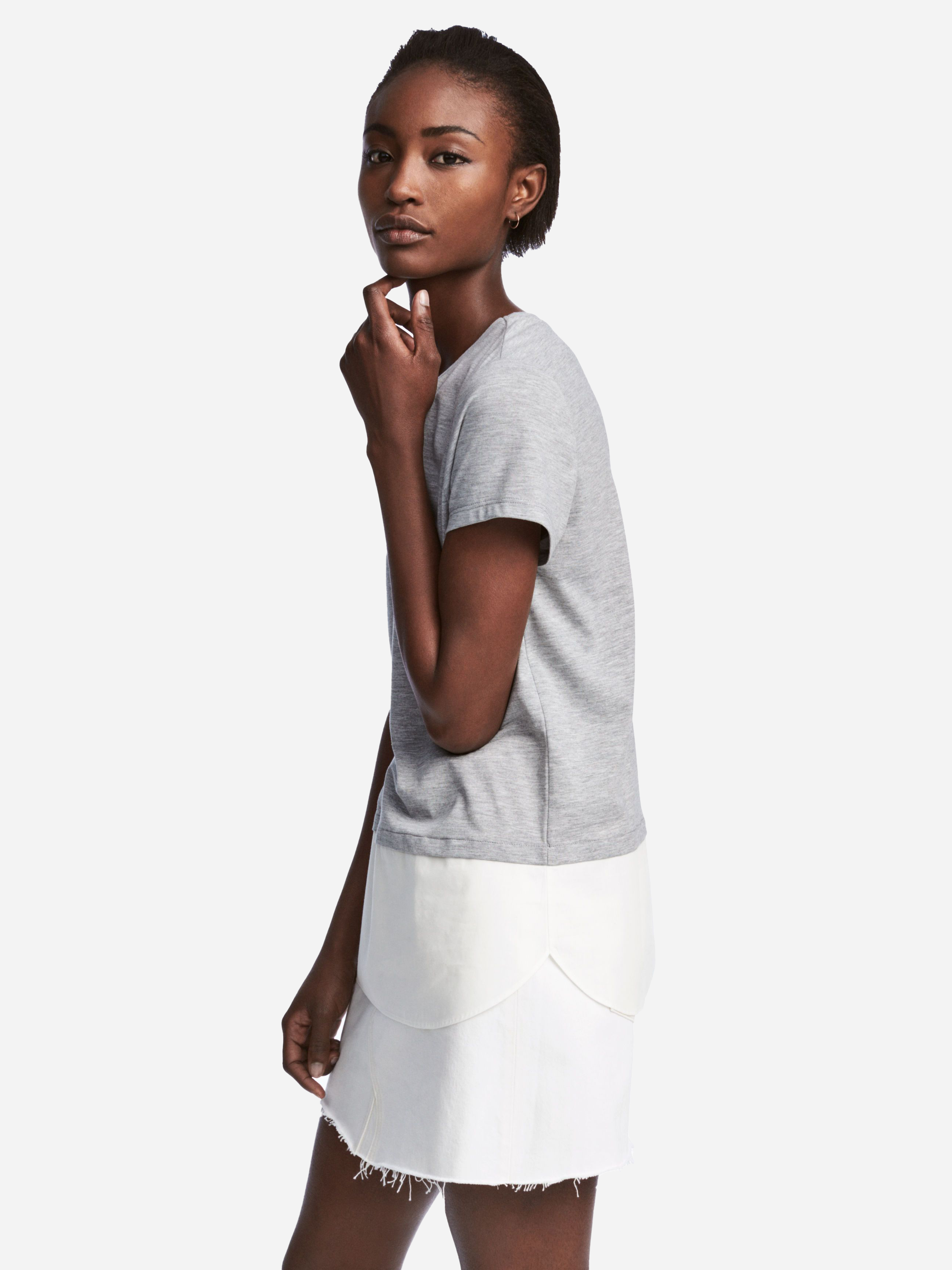 

Футболка H&M 5299305-AAXA S Серая с белым
