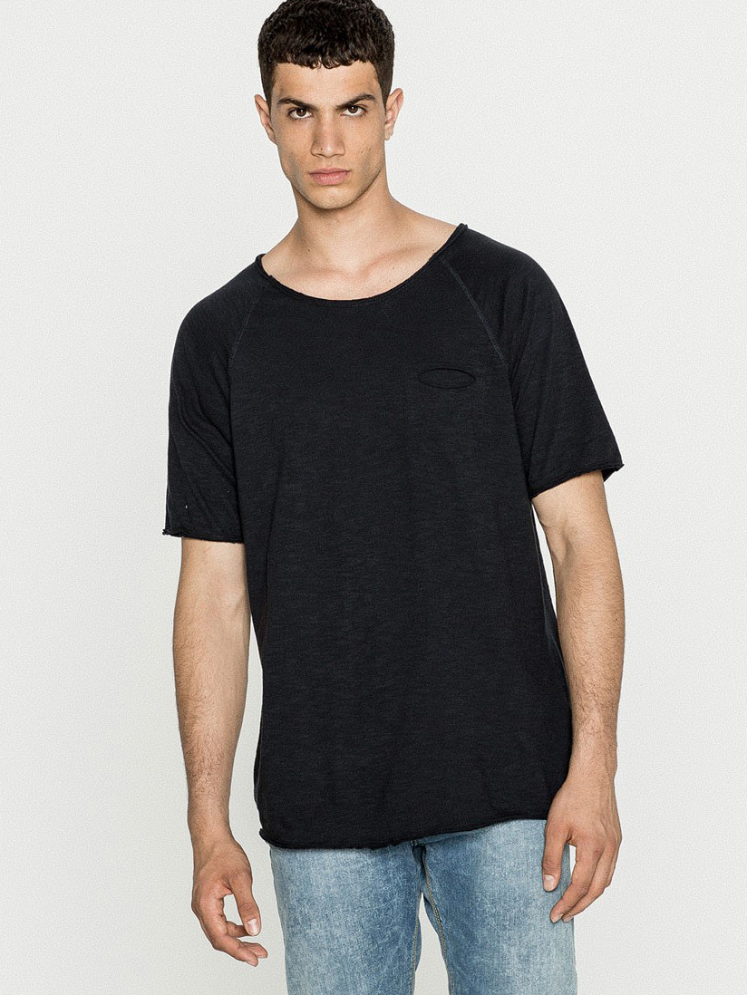 

Футболка Pull & Bear 09243511401  Черная, Футболка Pull & Bear 09243511401 S Черная