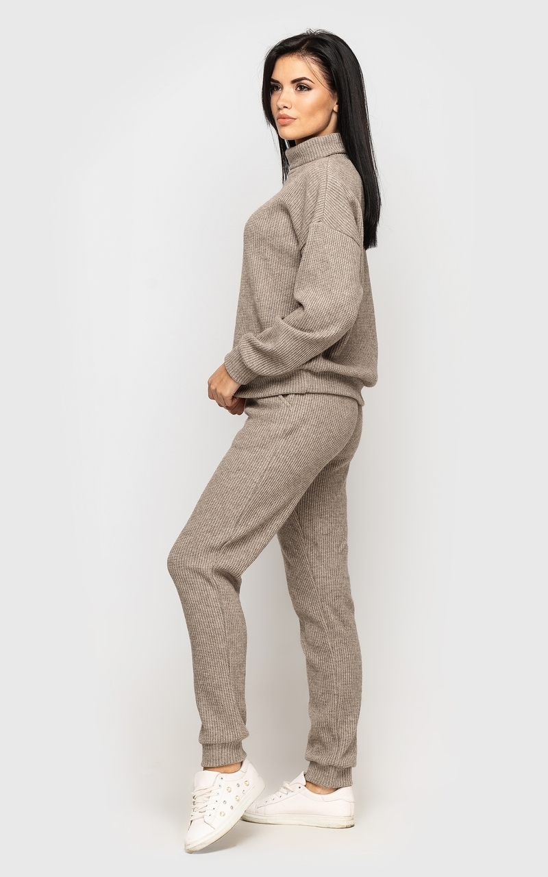 

Fashions • Костюм Barbuda Fashions S бежевый (4056)