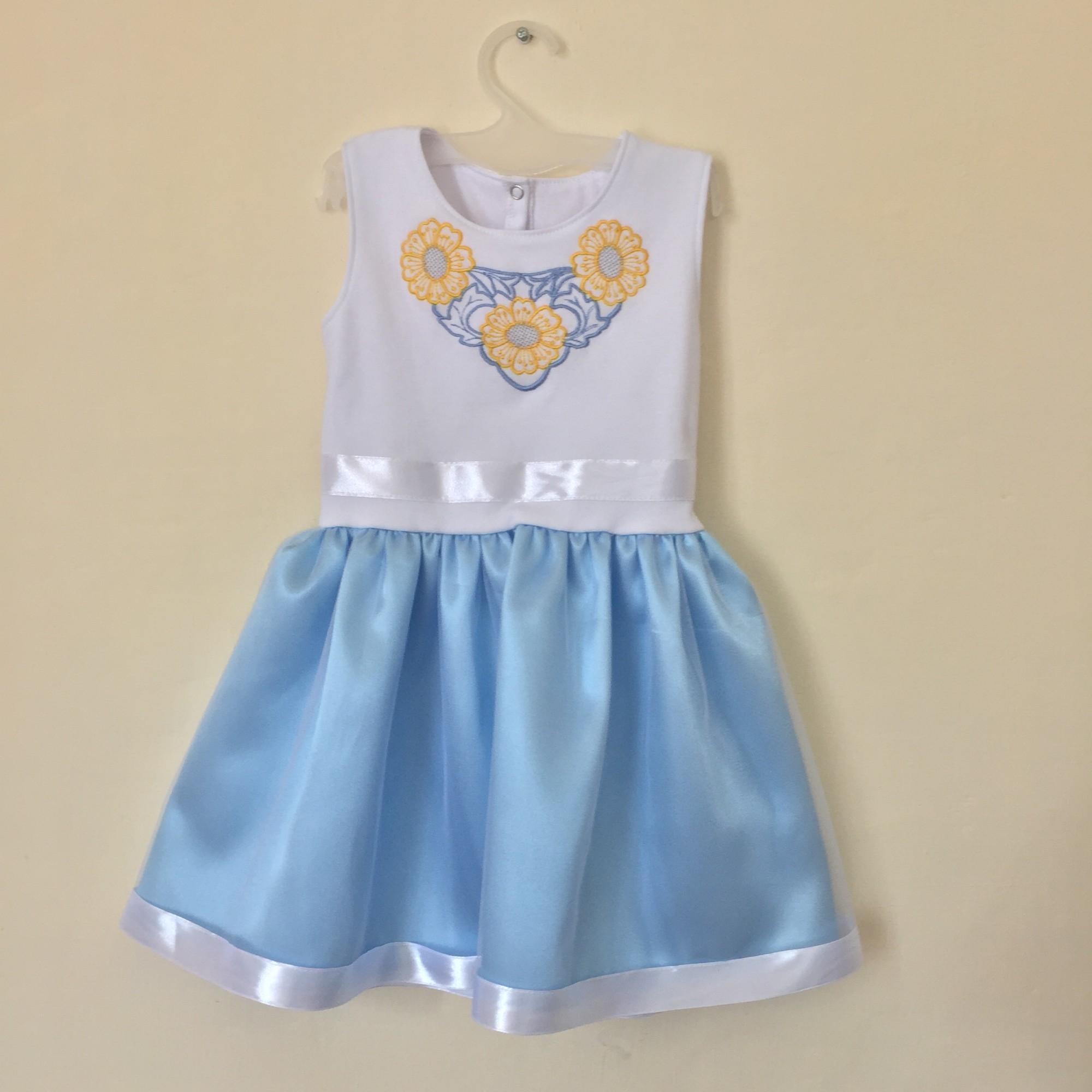 

Дитяче плаття ЛюМер для урочистих подій 104-110 см 10 років