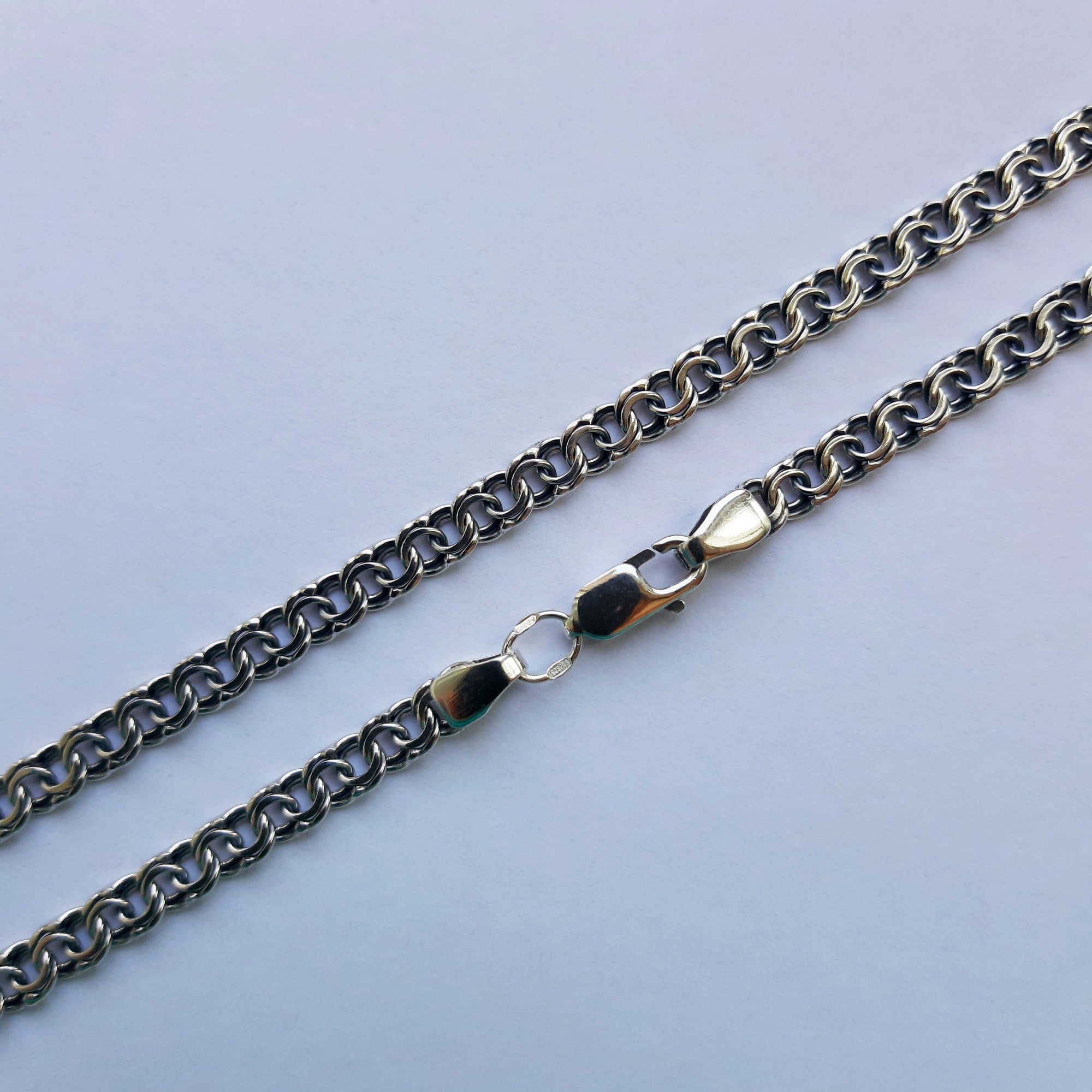 

Серебряная цепочка плоский Бисмарк(черненая) 50см 925 пробы 7,5г