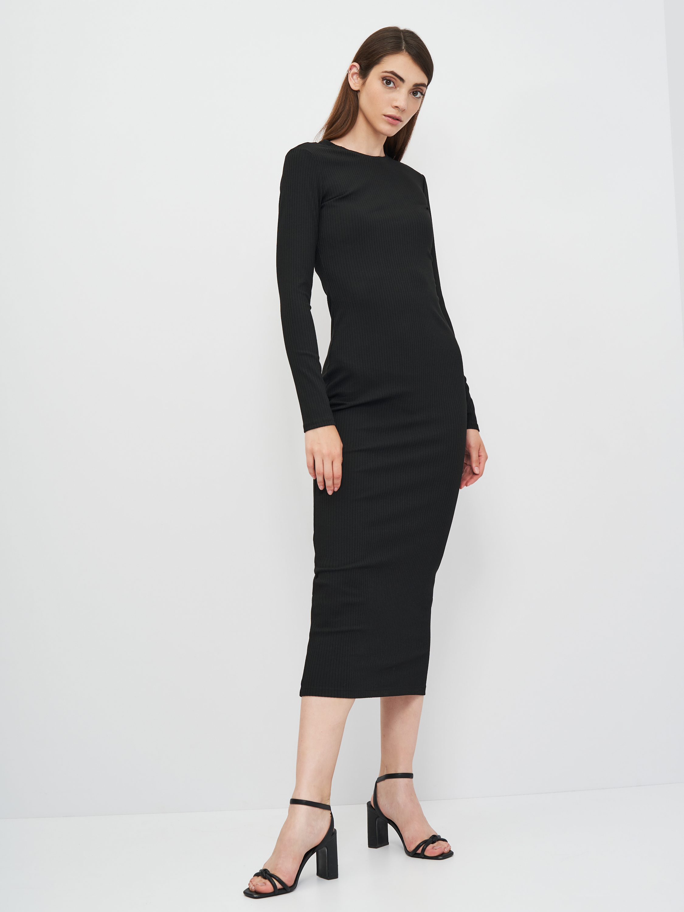 

Платье H&M XS черный 12037264189